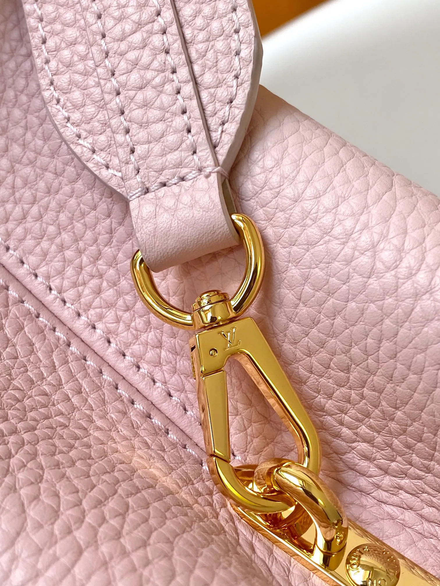 Louis Vuitton Capucines BB M22178 - Image 7