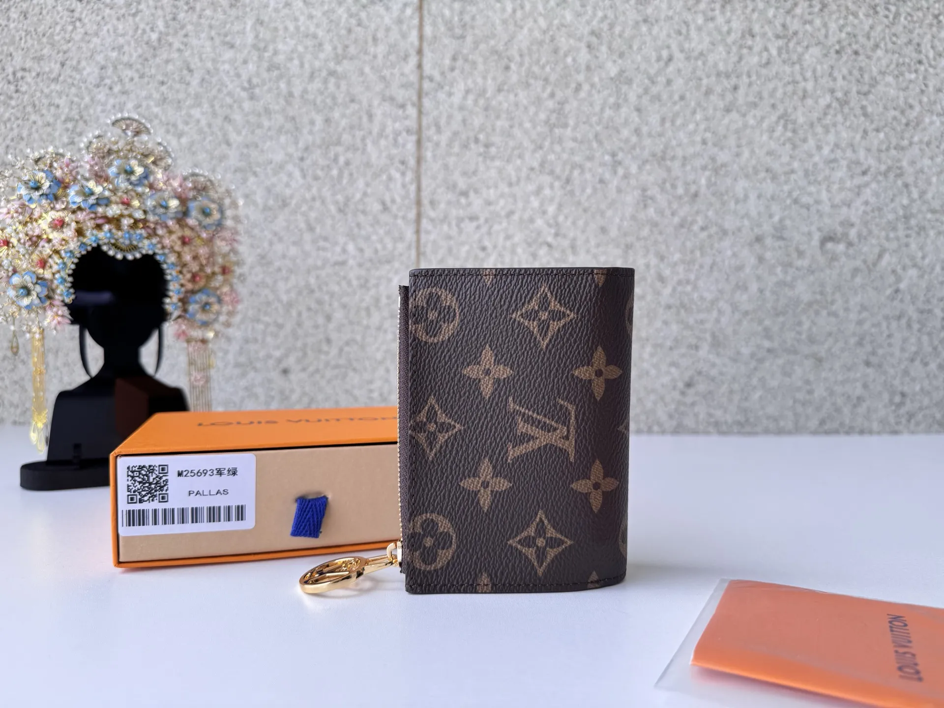Louis Vuitton Lisa Wallet M25693 - 图片 3