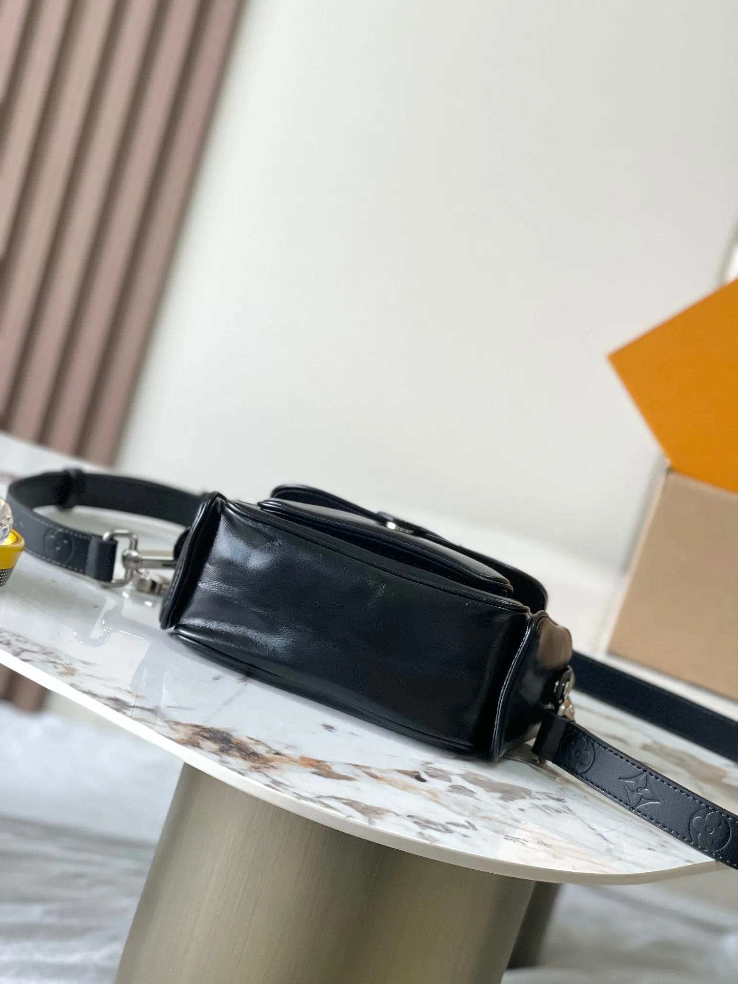 Louis Vuitton Cargo Wearable Wallet M13989 - 图片 6