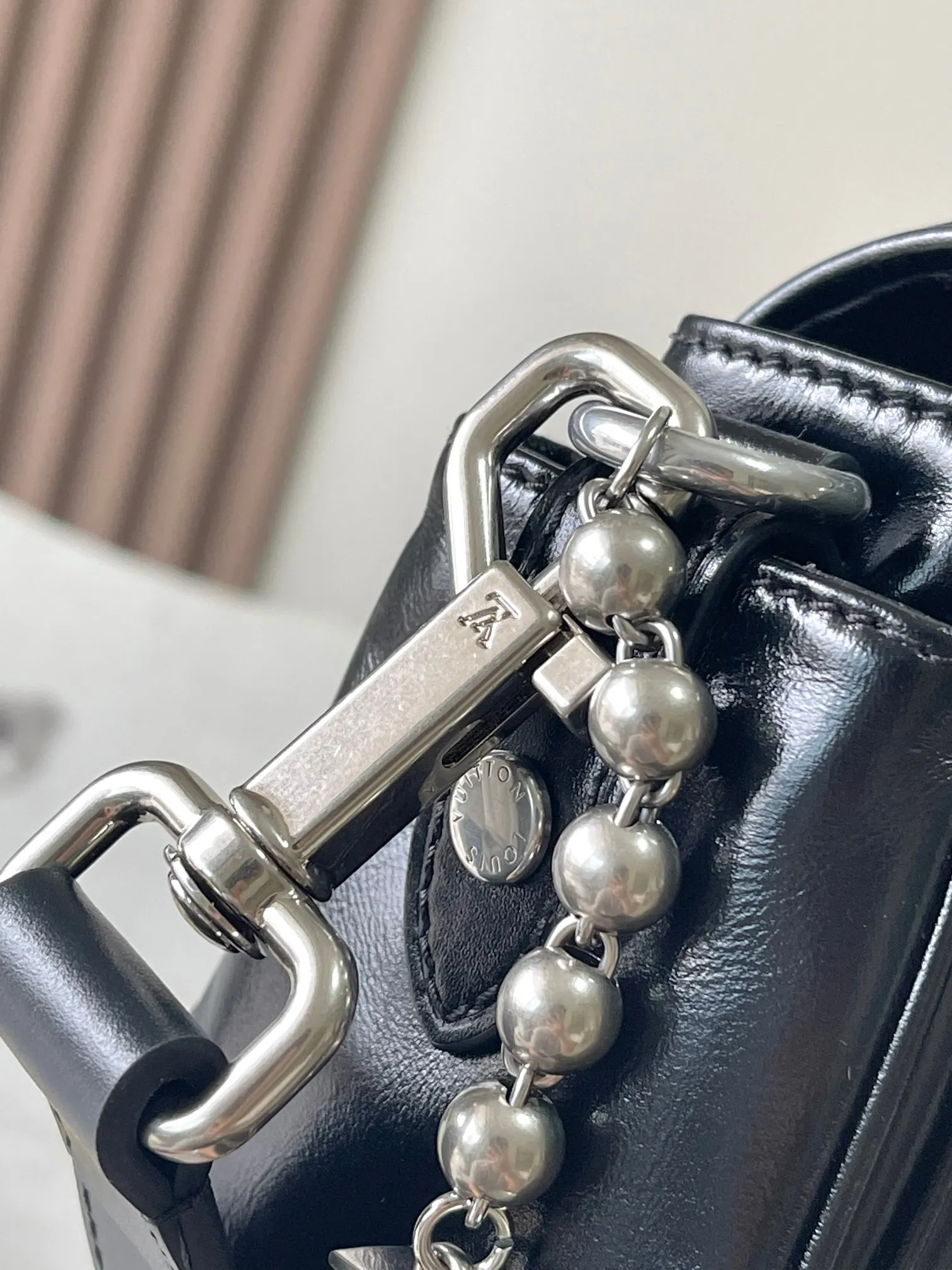 Louis Vuitton Cargo Wearable Wallet M13989 - 图片 7