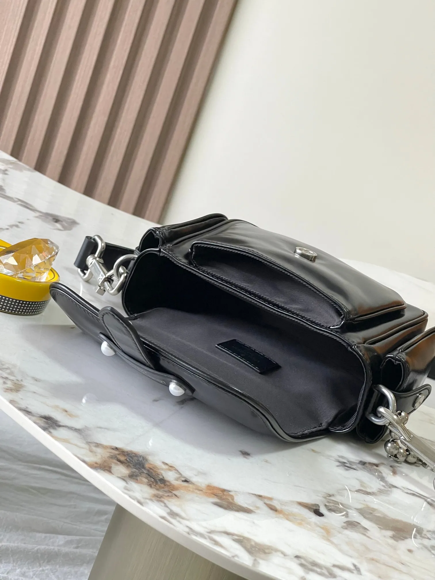Louis Vuitton Cargo Wearable Wallet M13989 - 图片 10