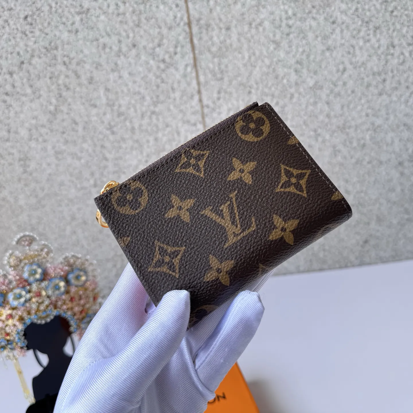 Alternative view of Louis Vuitton Lisa Wallet M25692