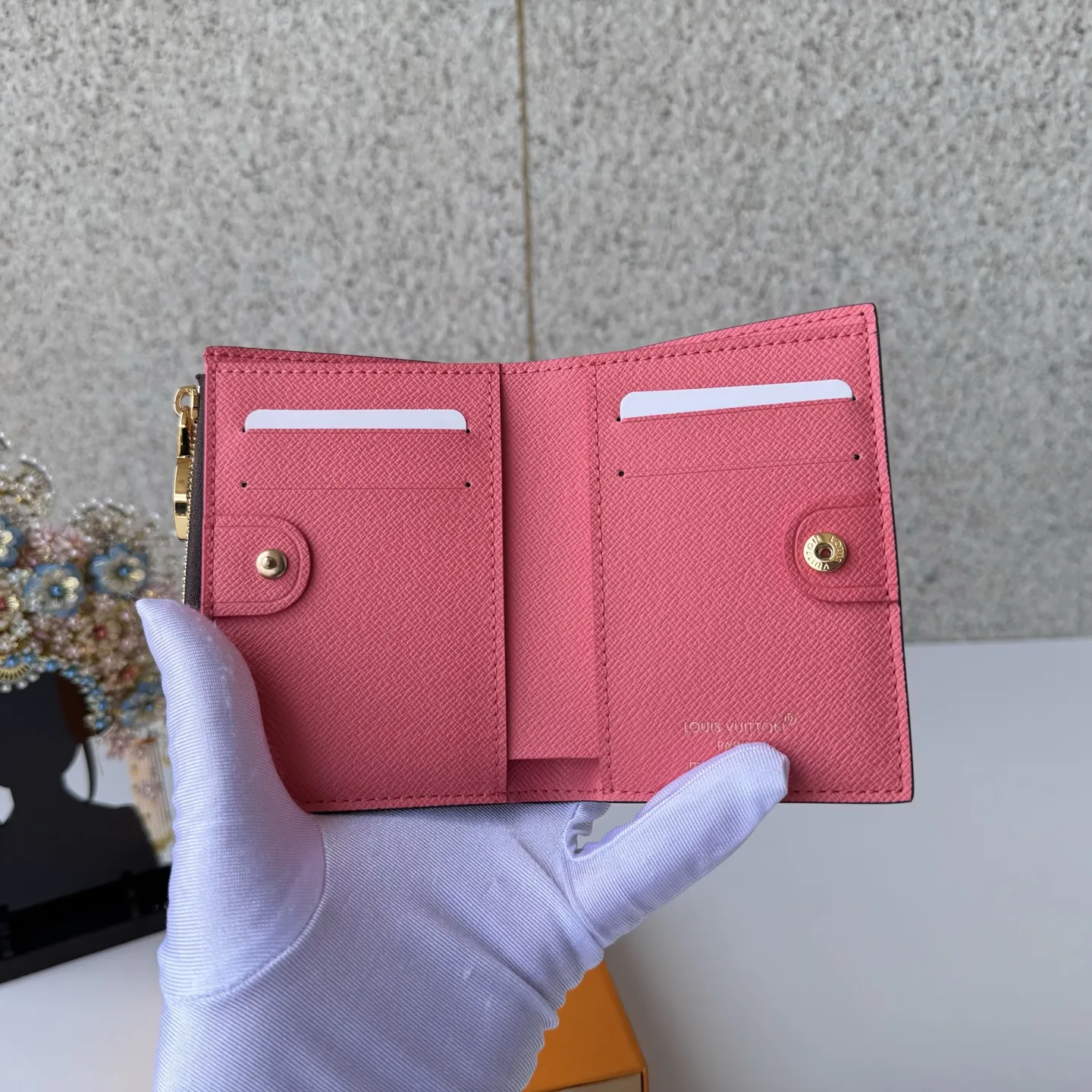 Louis Vuitton Lisa Wallet M25692 - Image 7