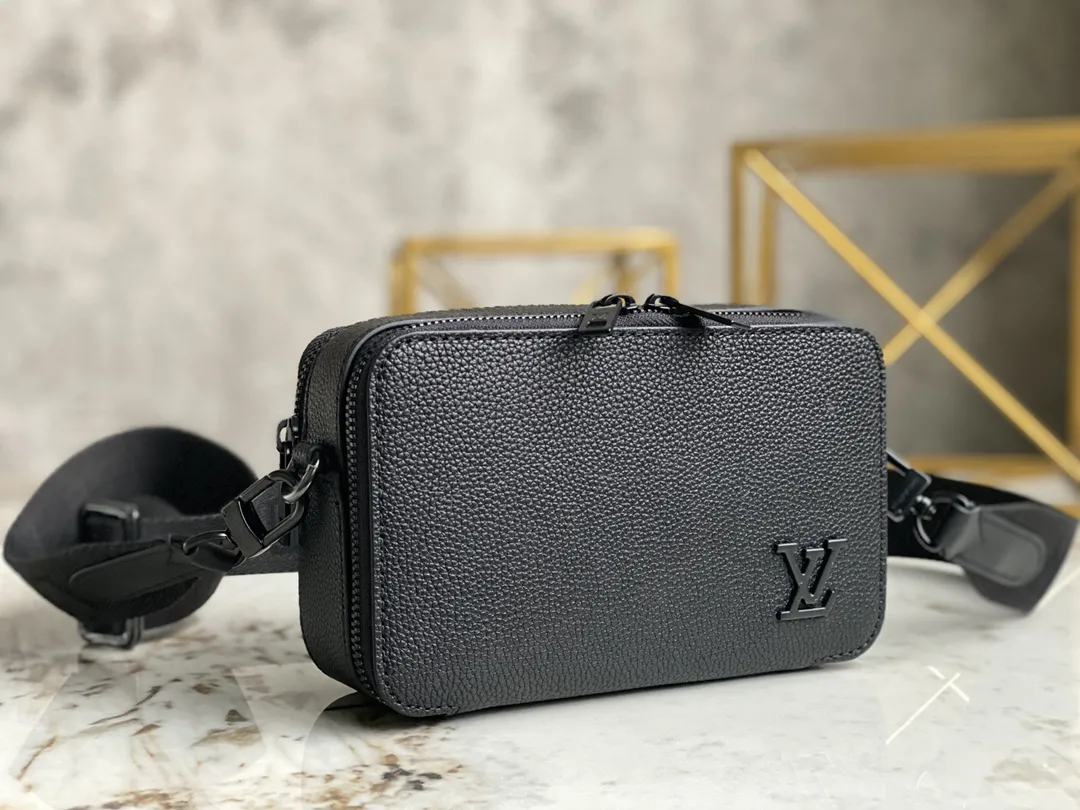 Louis Vuitton Alpha Wearable Wallet M59161 - Image 4