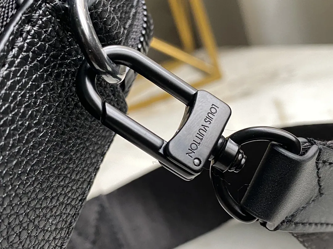 Louis Vuitton Alpha Wearable Wallet M59161 - Image 9