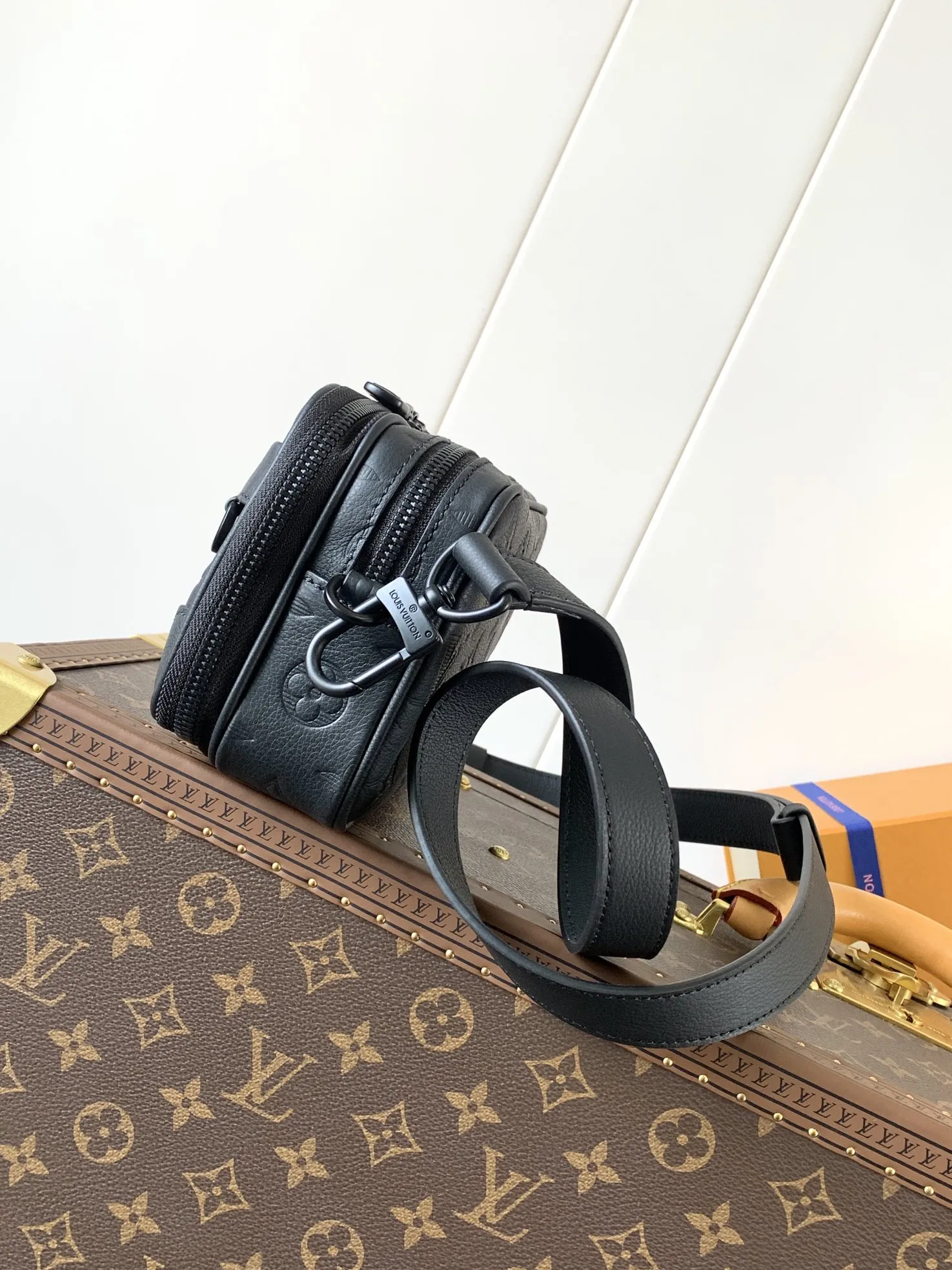 Louis Vuitton Alpha Wearable Wallet M82544 - 图片 4