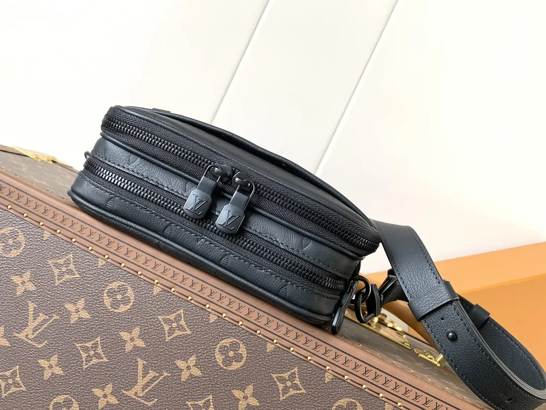 Louis Vuitton Alpha Wearable Wallet M82544 - 图片 9
