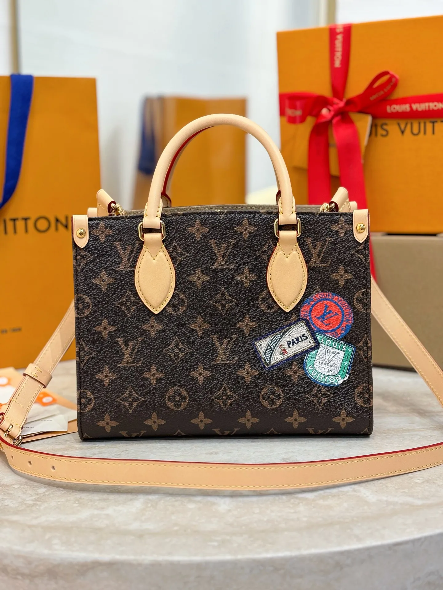 Louis Vuitton OnTheGo PM Mon Monogram P01900 - Image 3