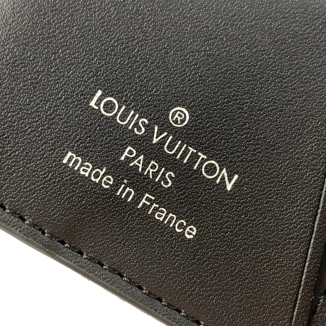 Alternative view of Louis Vuitton Pocket Organizer M13965