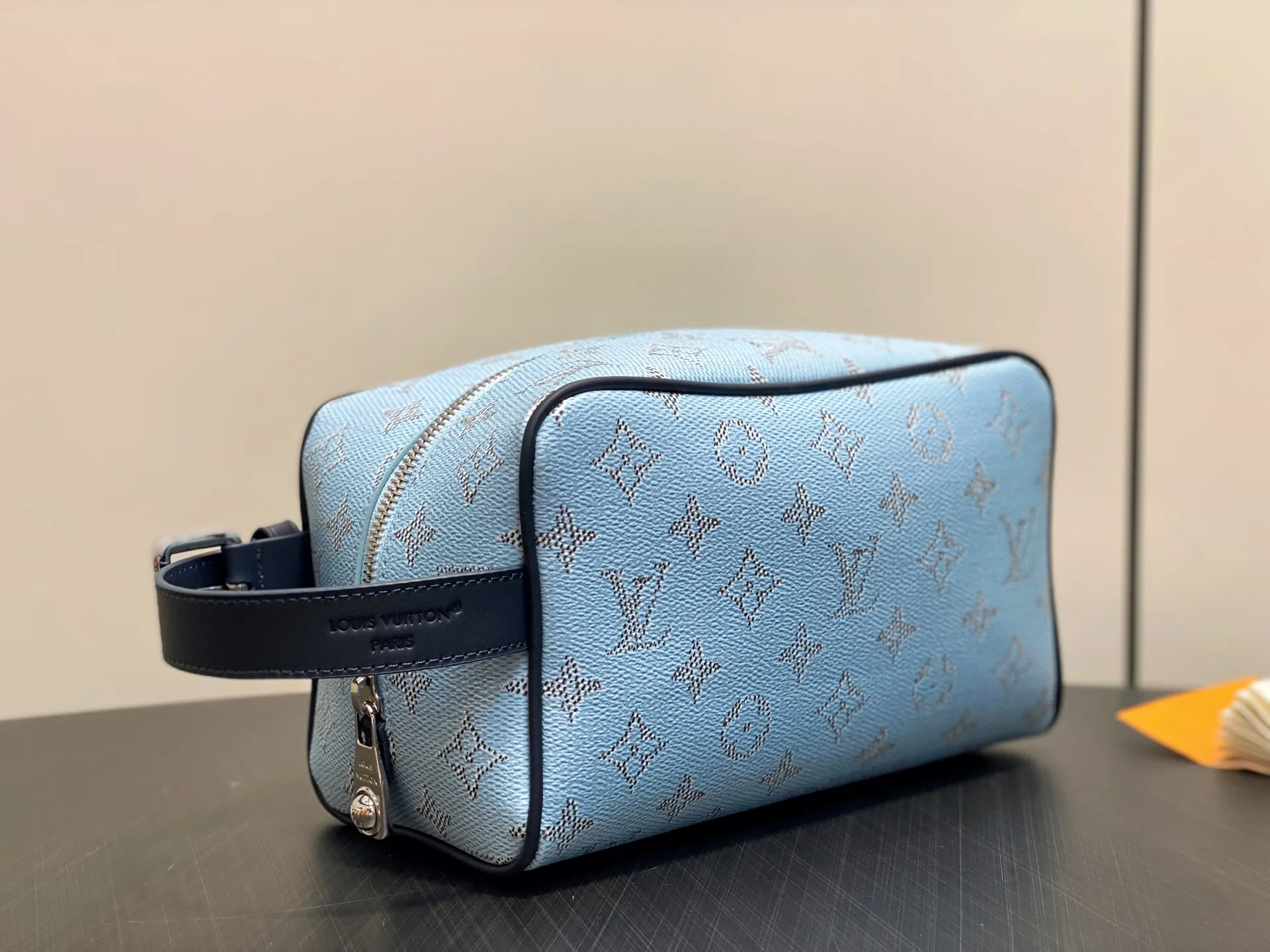 Louis Vuitton Locker Dopp Kit M14839 - Image 4