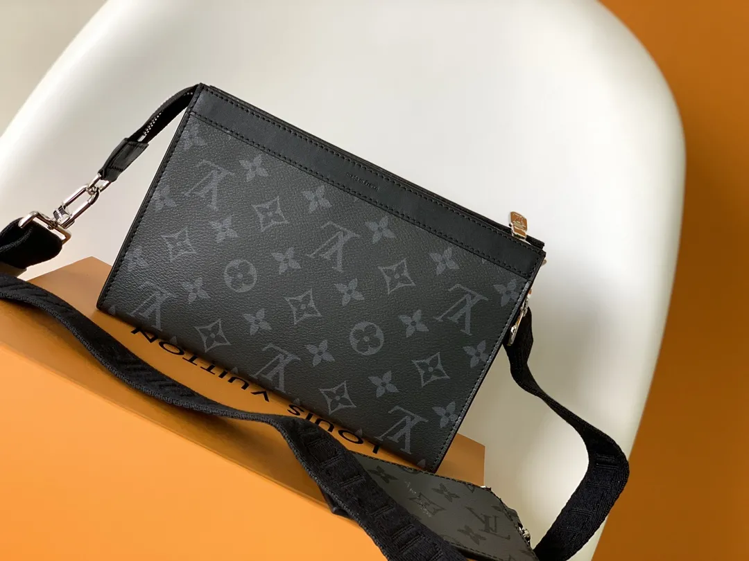 Louis Vuitton Gaston Wearable Wallet M81124 - Image 5