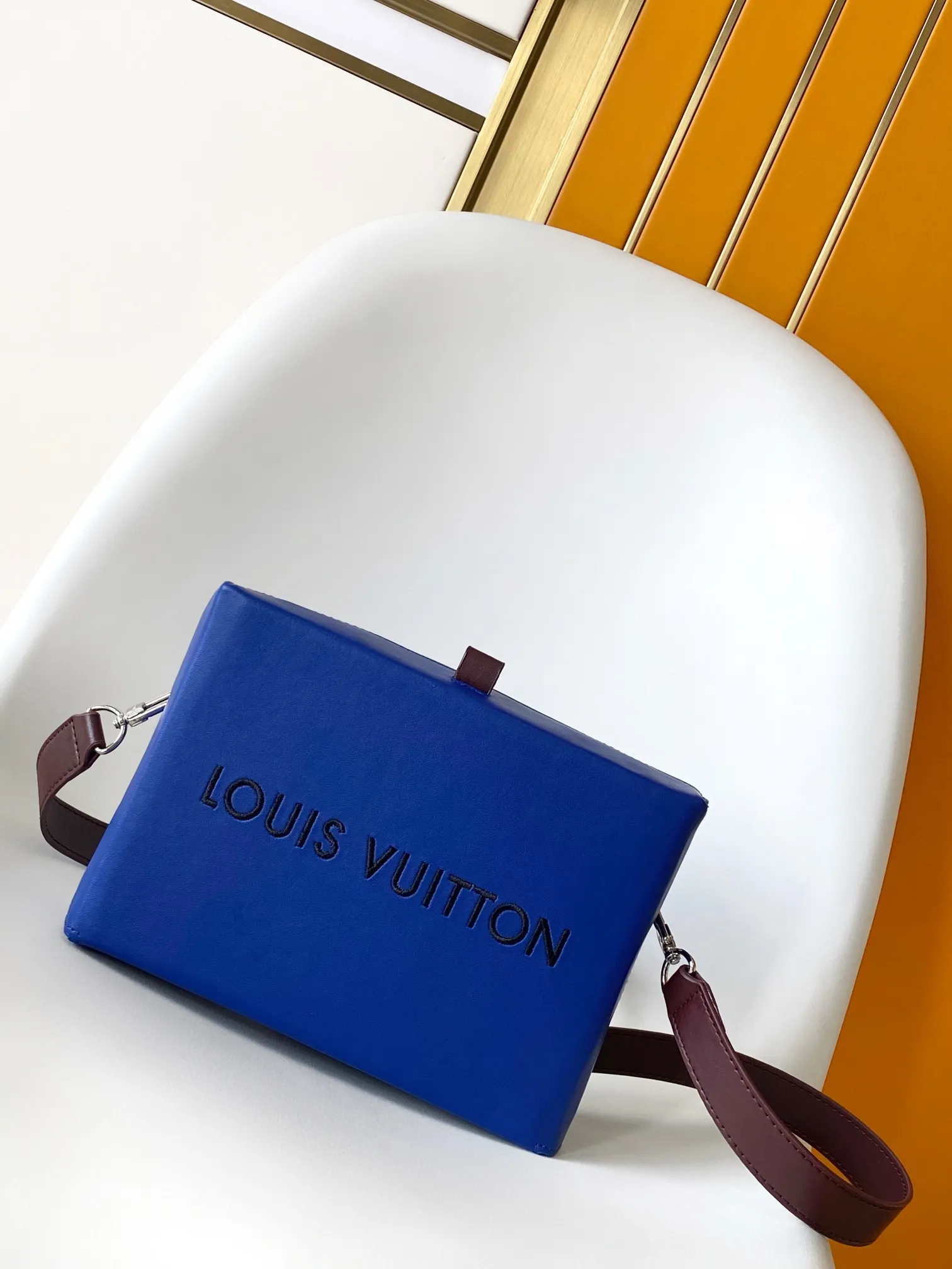 Louis Vuitton Shopper Clutch M14028 - 图片 3