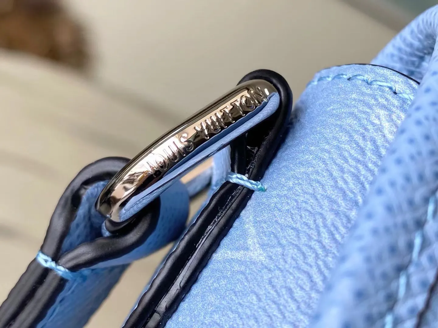 Louis Vuitton Pulse Wearable Wallet M14116 - 图片 8