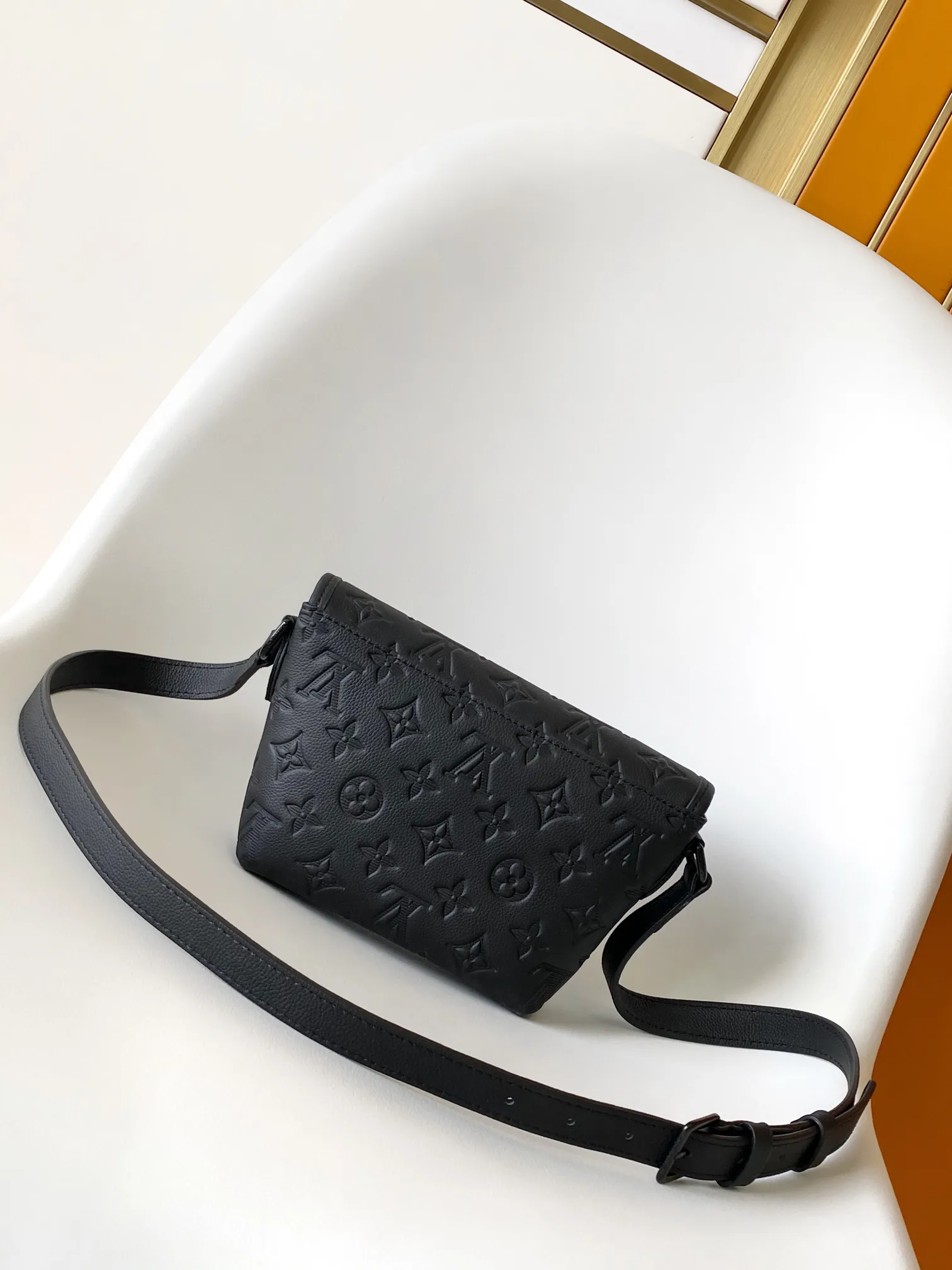 Louis Vuitton Pulse Wearable Wallet M12636 - 图片 5