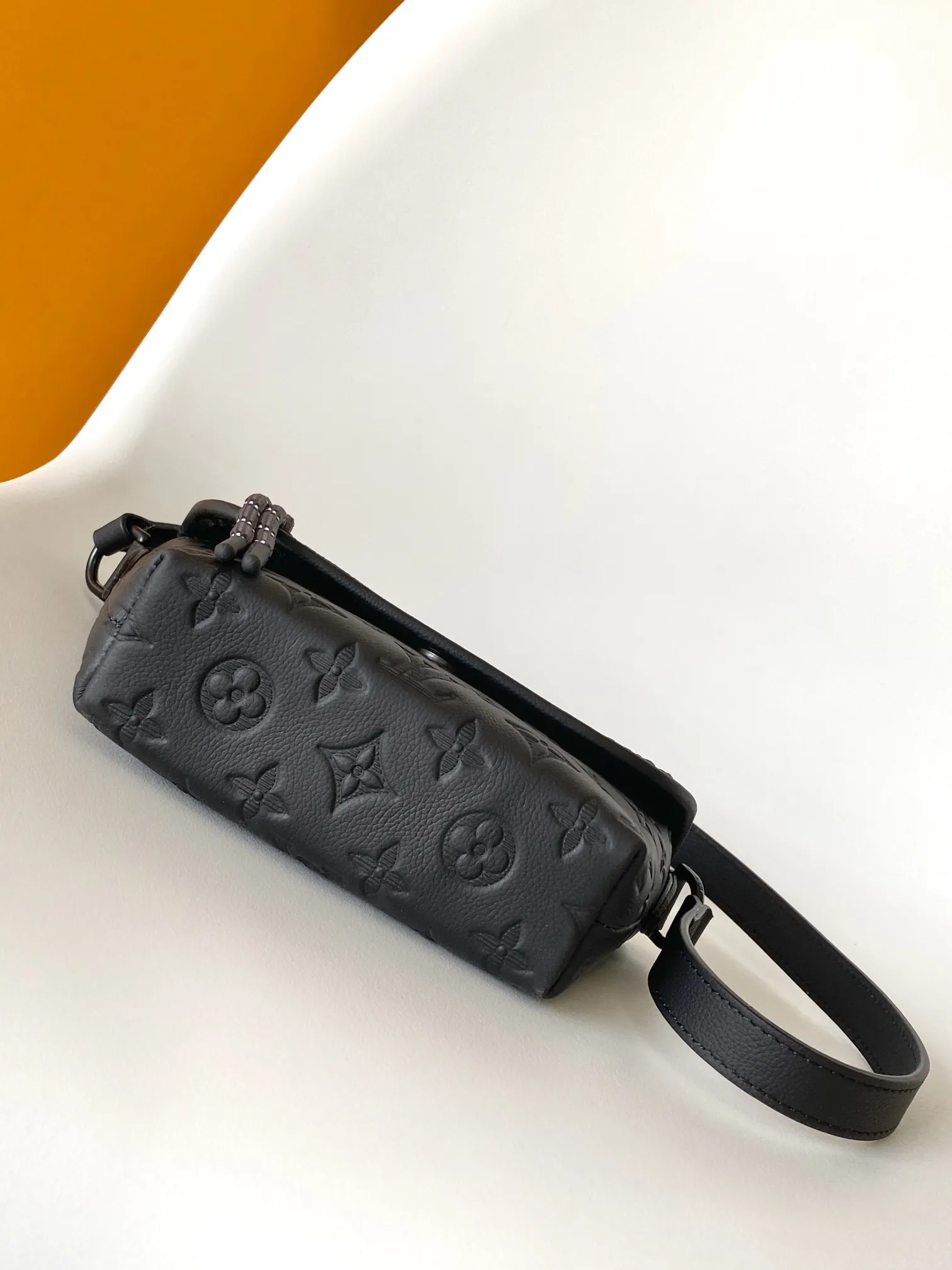 Louis Vuitton Pulse Wearable Wallet M12636 - 图片 6