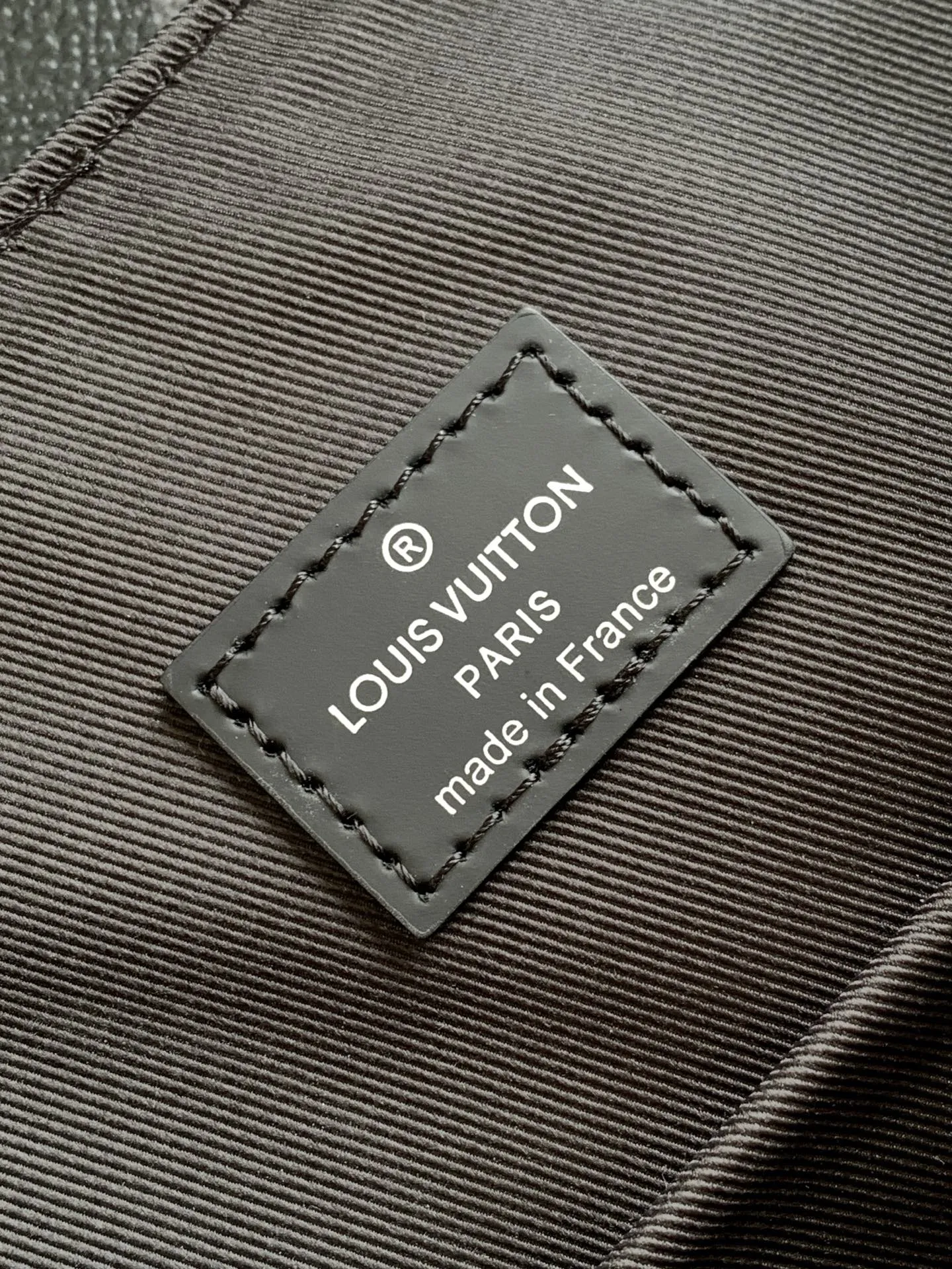 Alternative view of Louis Vuitton Steamer M44052