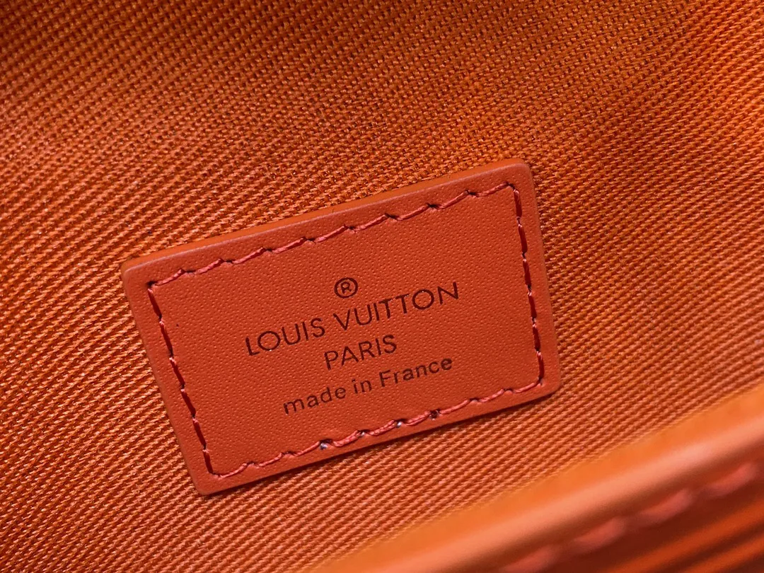 Alternative view of Louis Vuitton Micro Steamer M23837