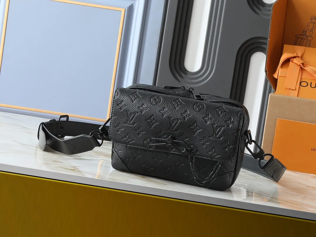 Louis Vuitton Steamer Messenger M23742 - 图片 3