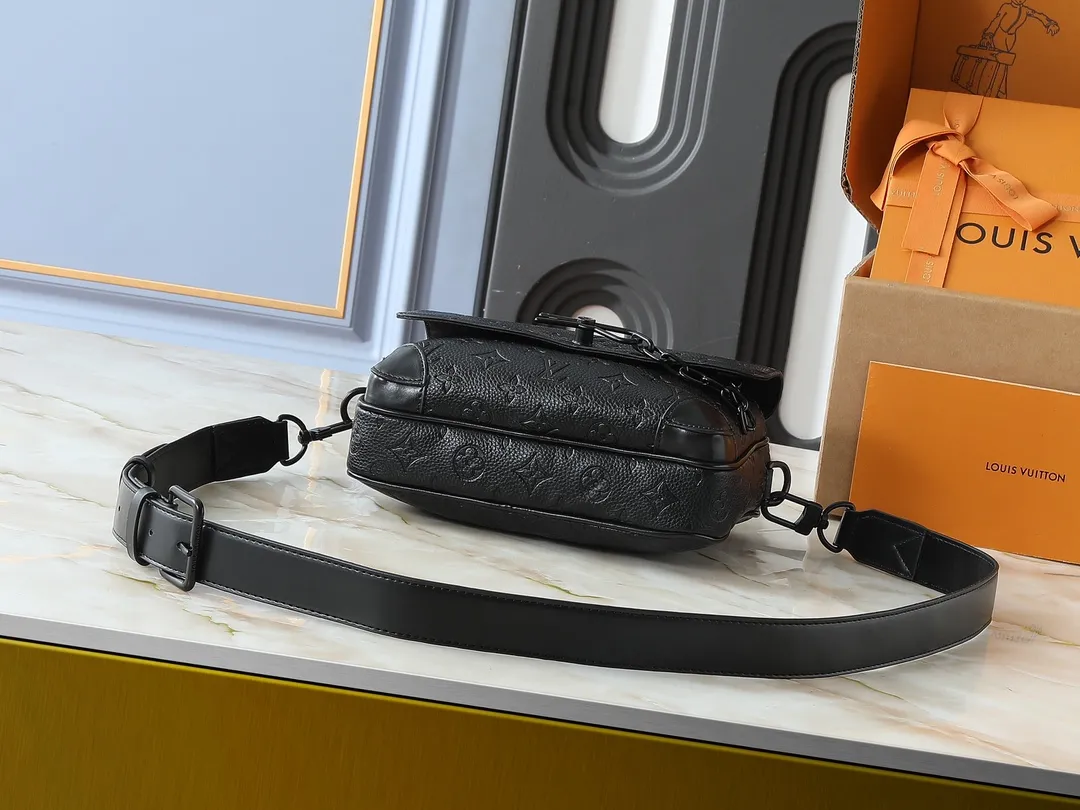 Louis Vuitton Steamer Messenger M23742 - 图片 6