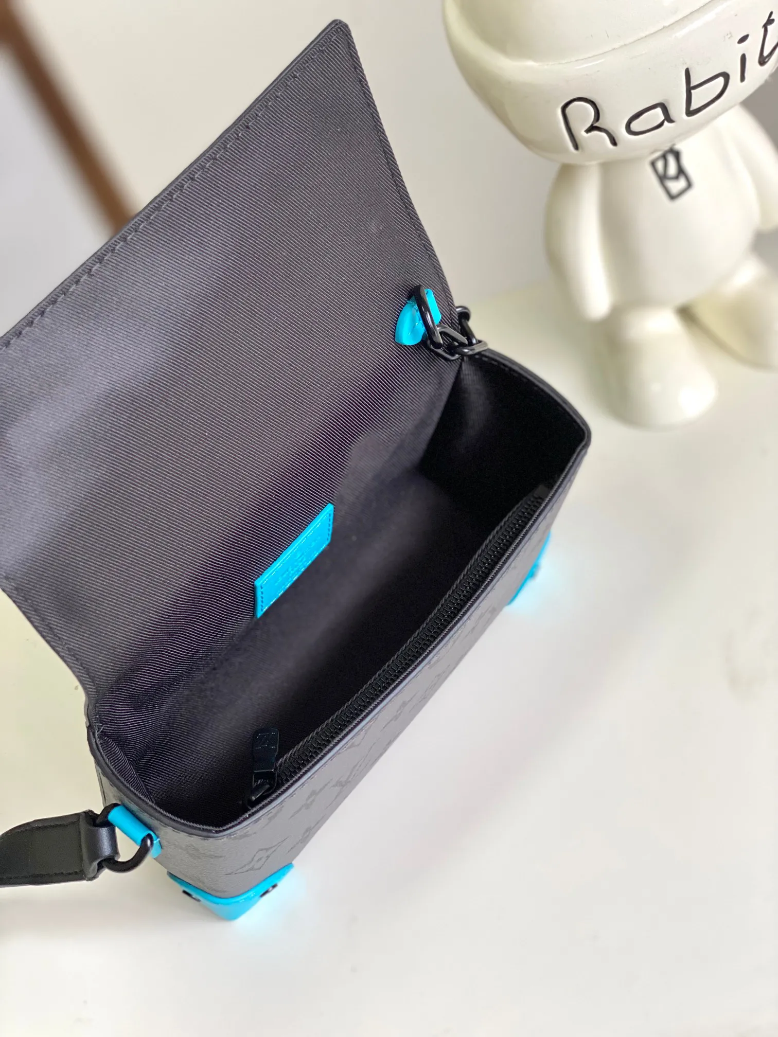 Louis Vuitton Steamer Wearable Wallet M11496 - 图片 11