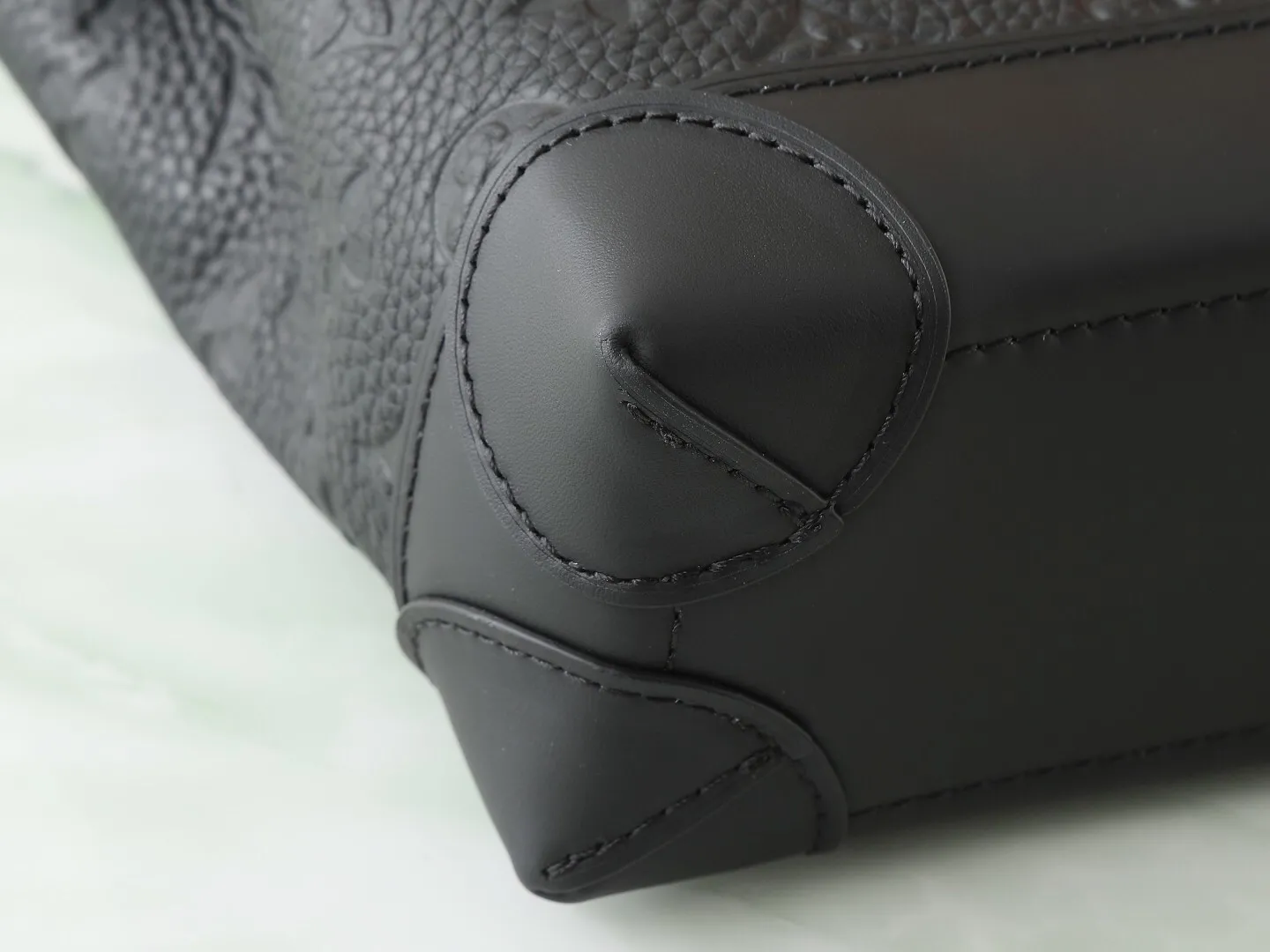 Alternative view of Louis Vuitton Steamer PM M24436