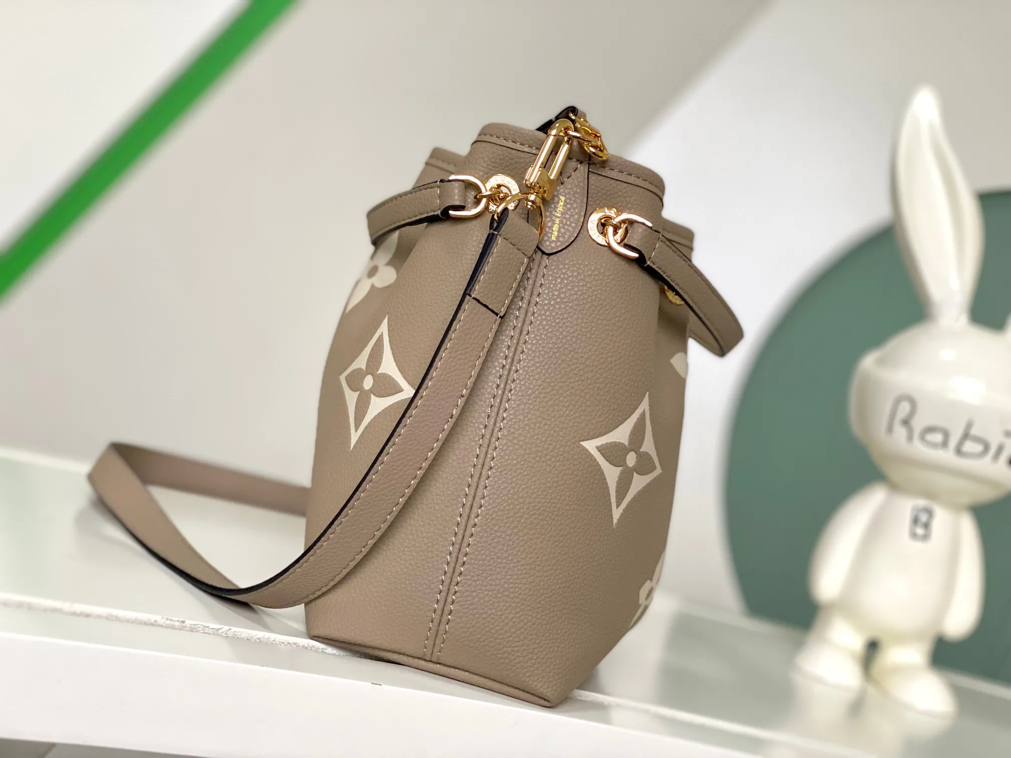 Louis Vuitton LV Bundle M25453 - Image 4