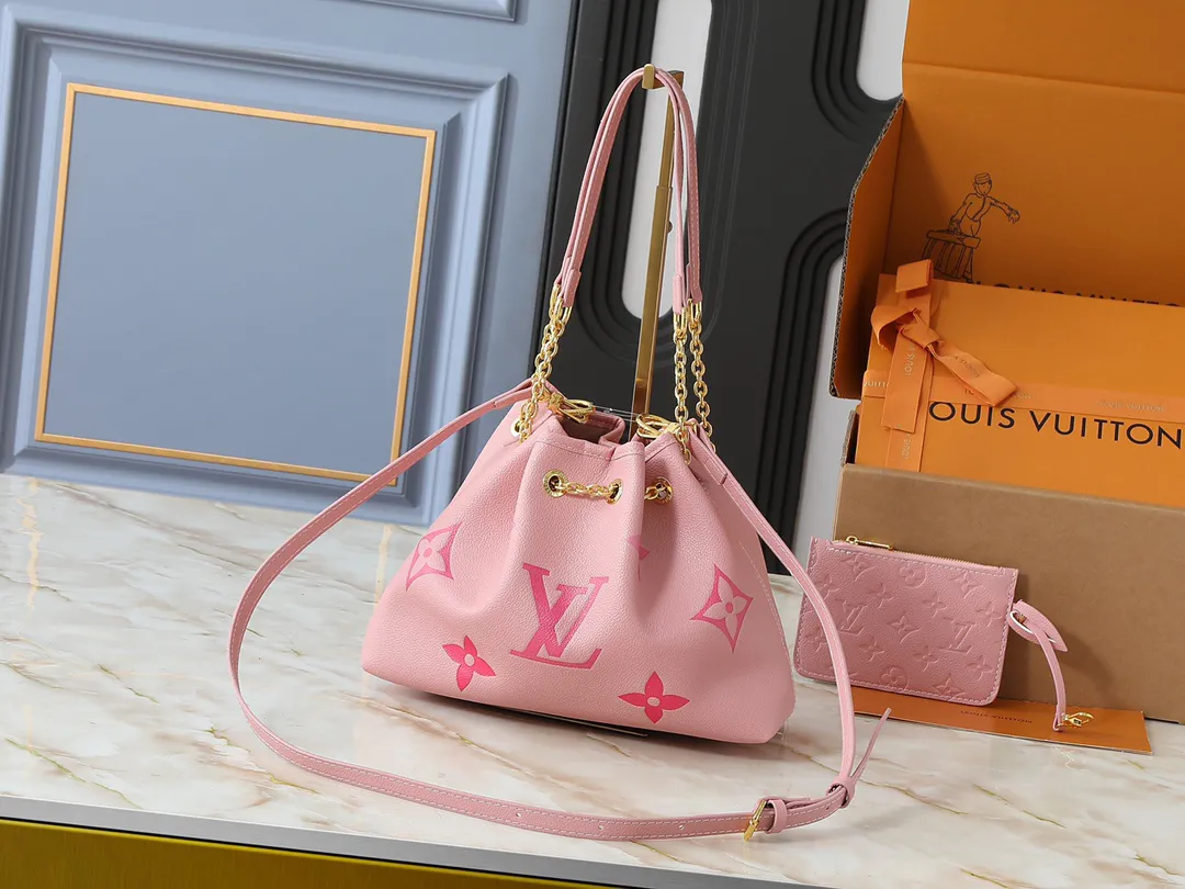 Louis Vuitton LV Bundle M46492 - Image 5