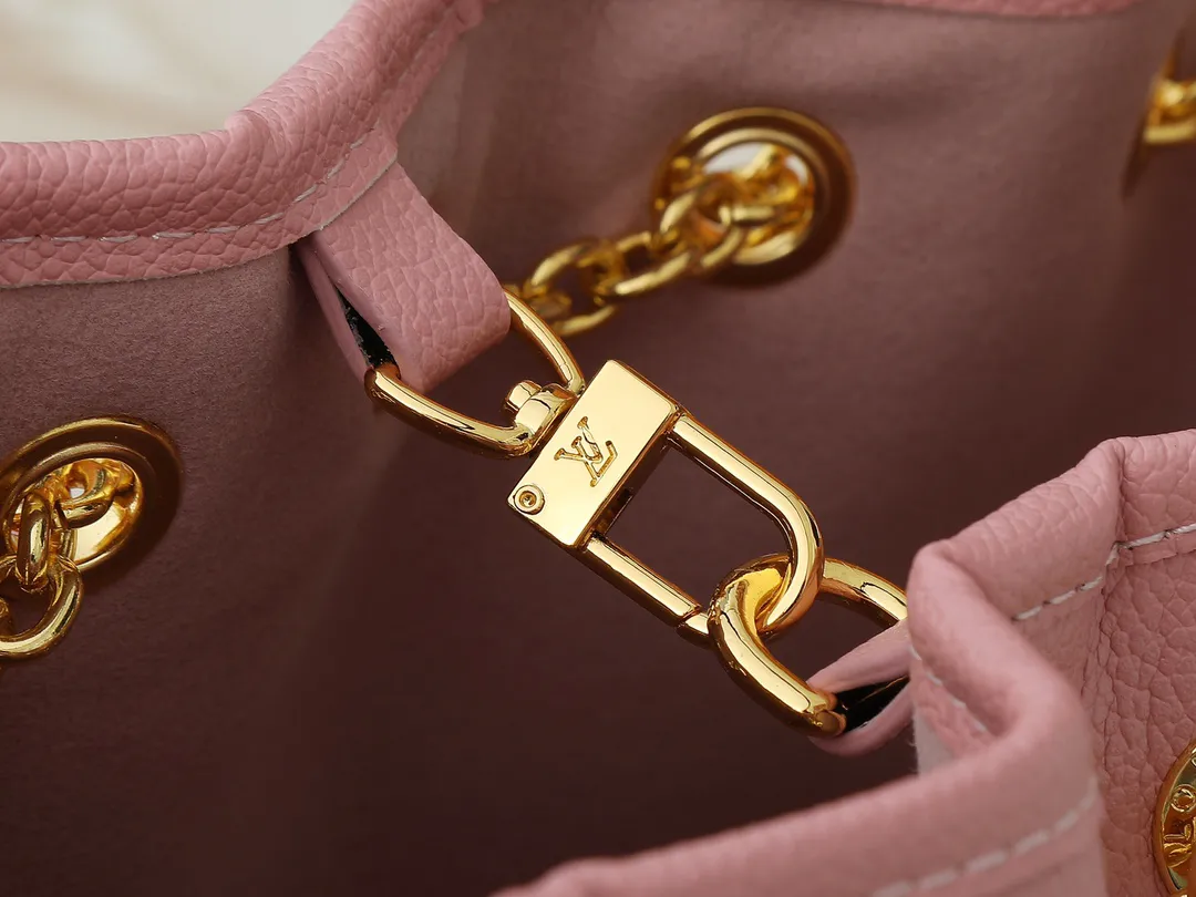 Louis Vuitton LV Bundle M46492 - Image 8