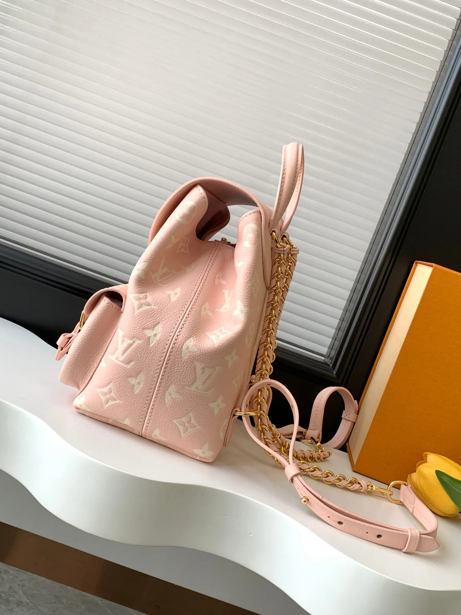 Louis Vuitton Backup M12987 - Image 5