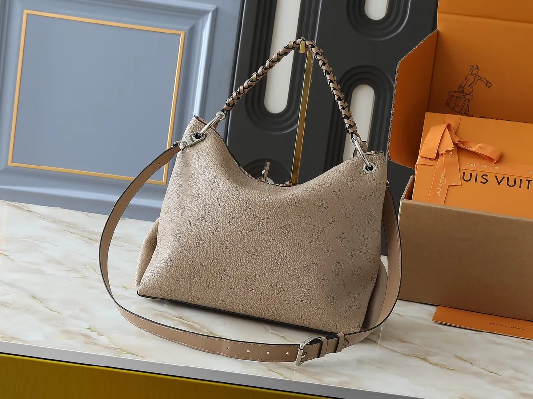 Louis Vuitton Beaubourg Hobo MM M56084 - Image 5
