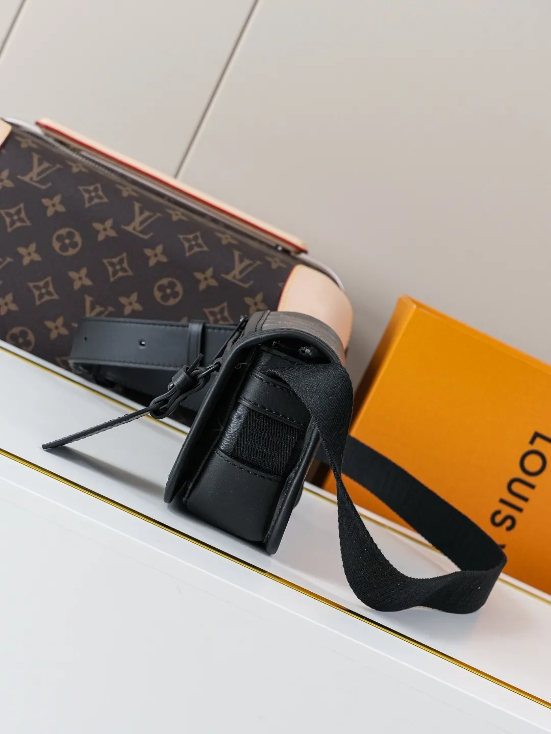 Louis Vuitton Bosphore Wearable Wallet M12599 - 图片 4