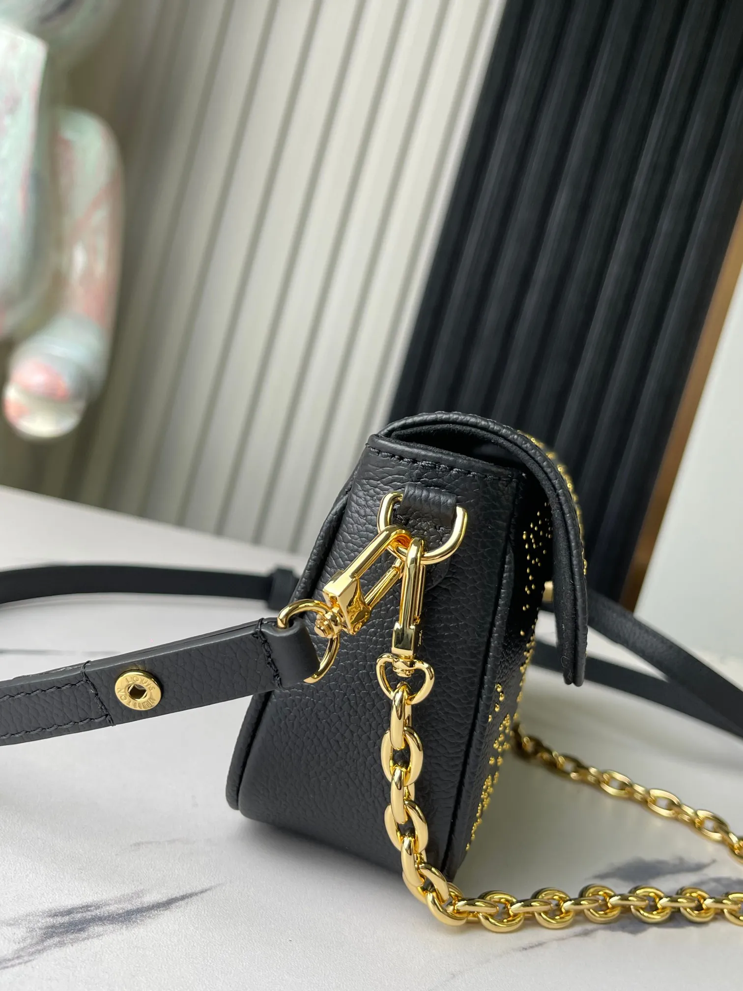 Louis Vuitton Wallet On Chain Ivy M82653 - Image 5