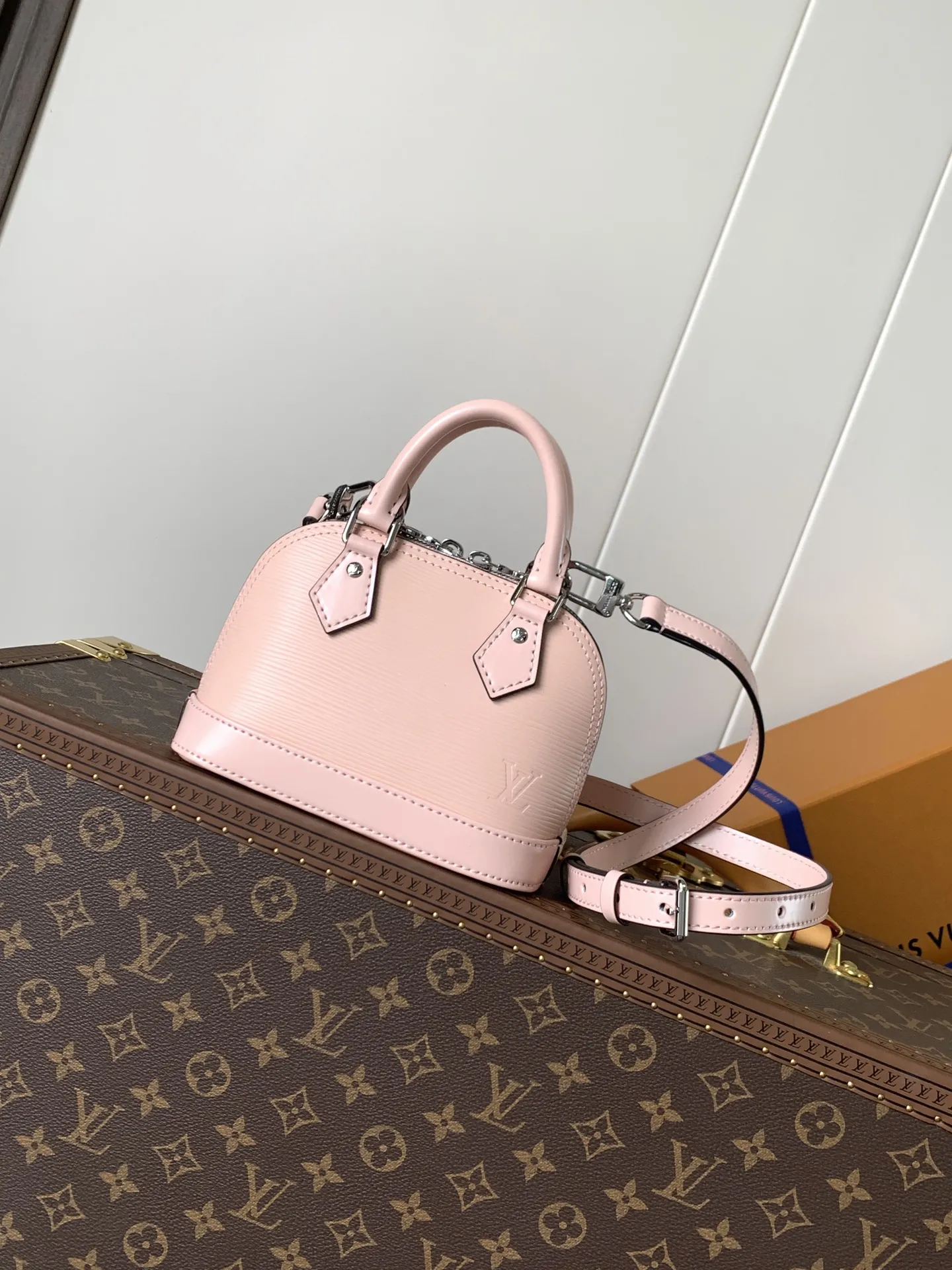 Louis Vuitton Nano Alma M82411 - 图片 3