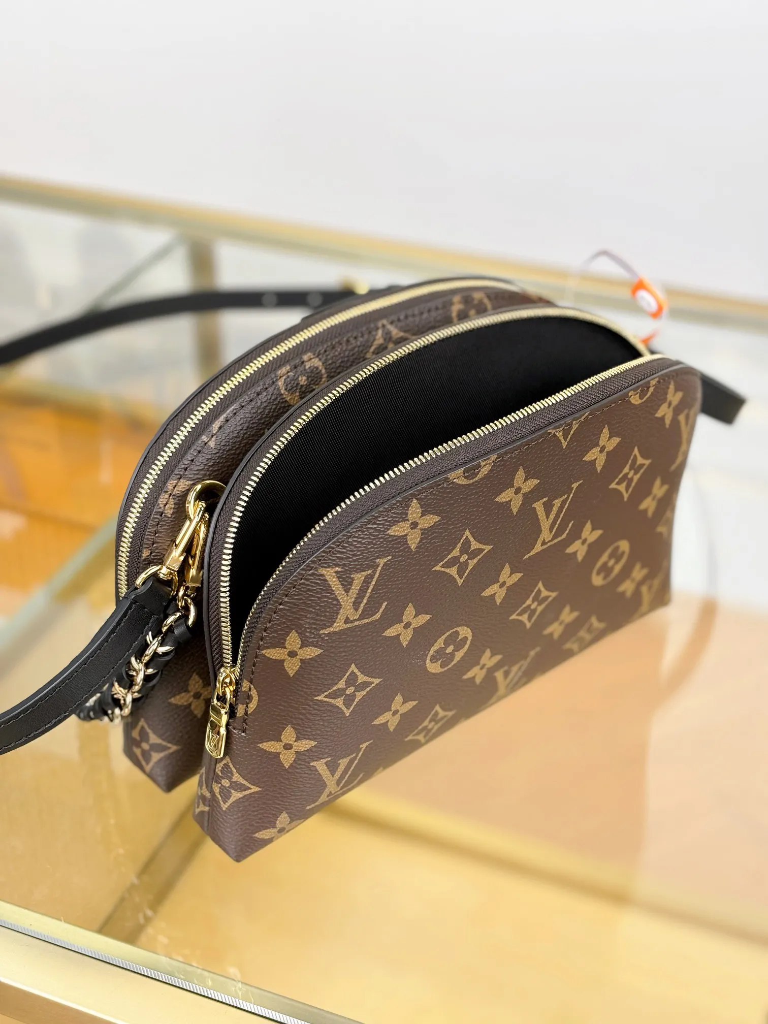 Louis Vuitton Be Alma M12996 - Image 7