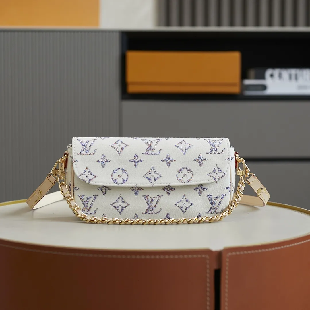 Louis Vuitton Wallet On Chain Ivy M83499 - Image 3