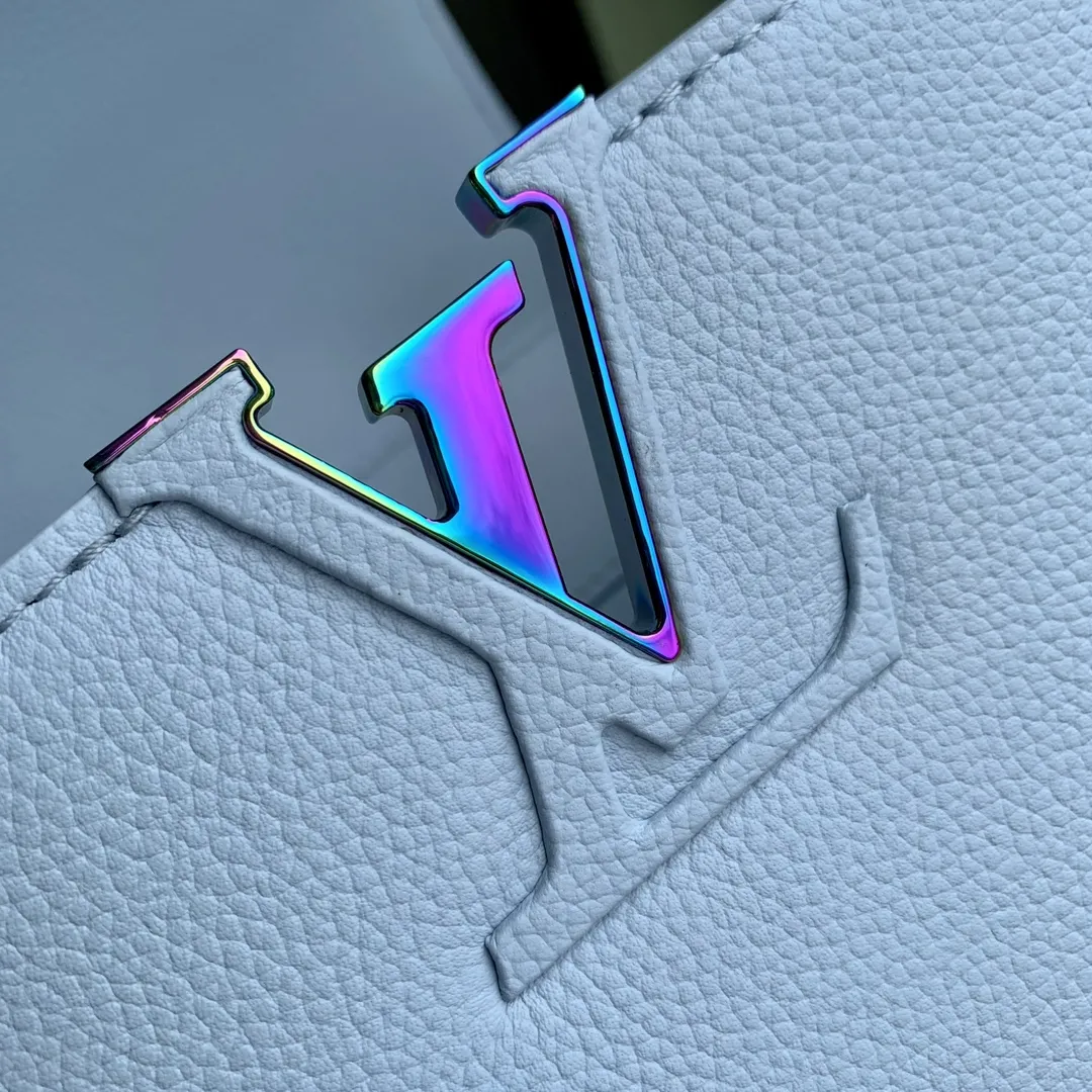 Louis Vuitton Capucines East-West Mini M11422 - Image 8
