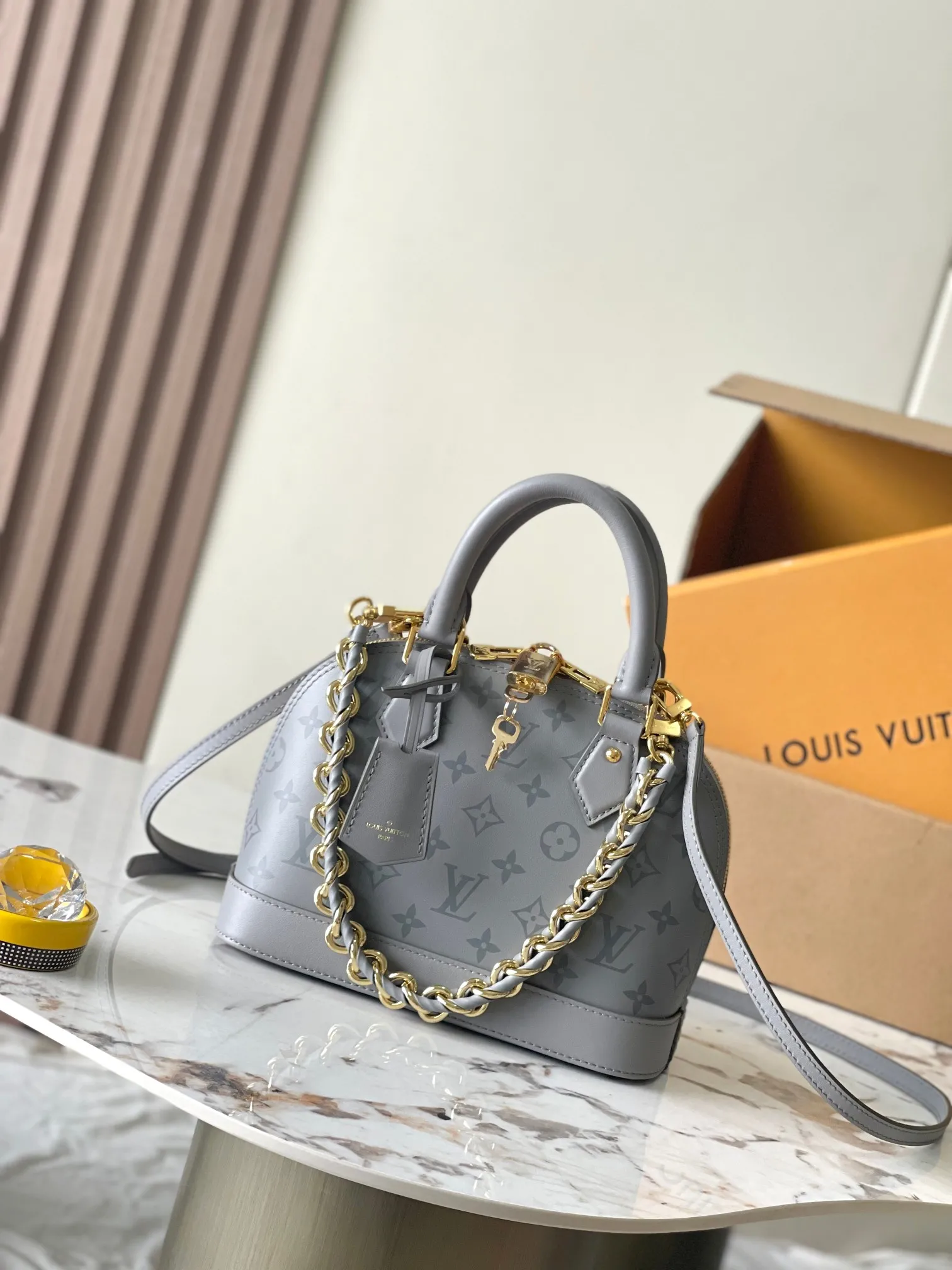 Louis Vuitton Alma BB M12561 - 图片 3