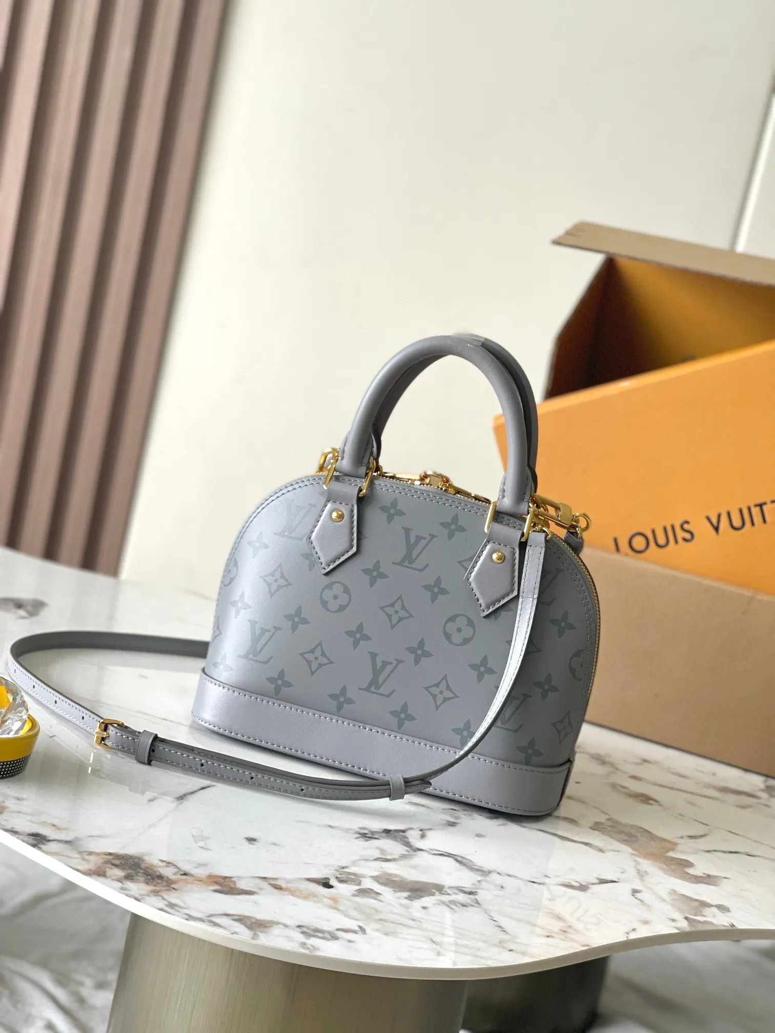 Louis Vuitton Alma BB M12561 - 图片 5
