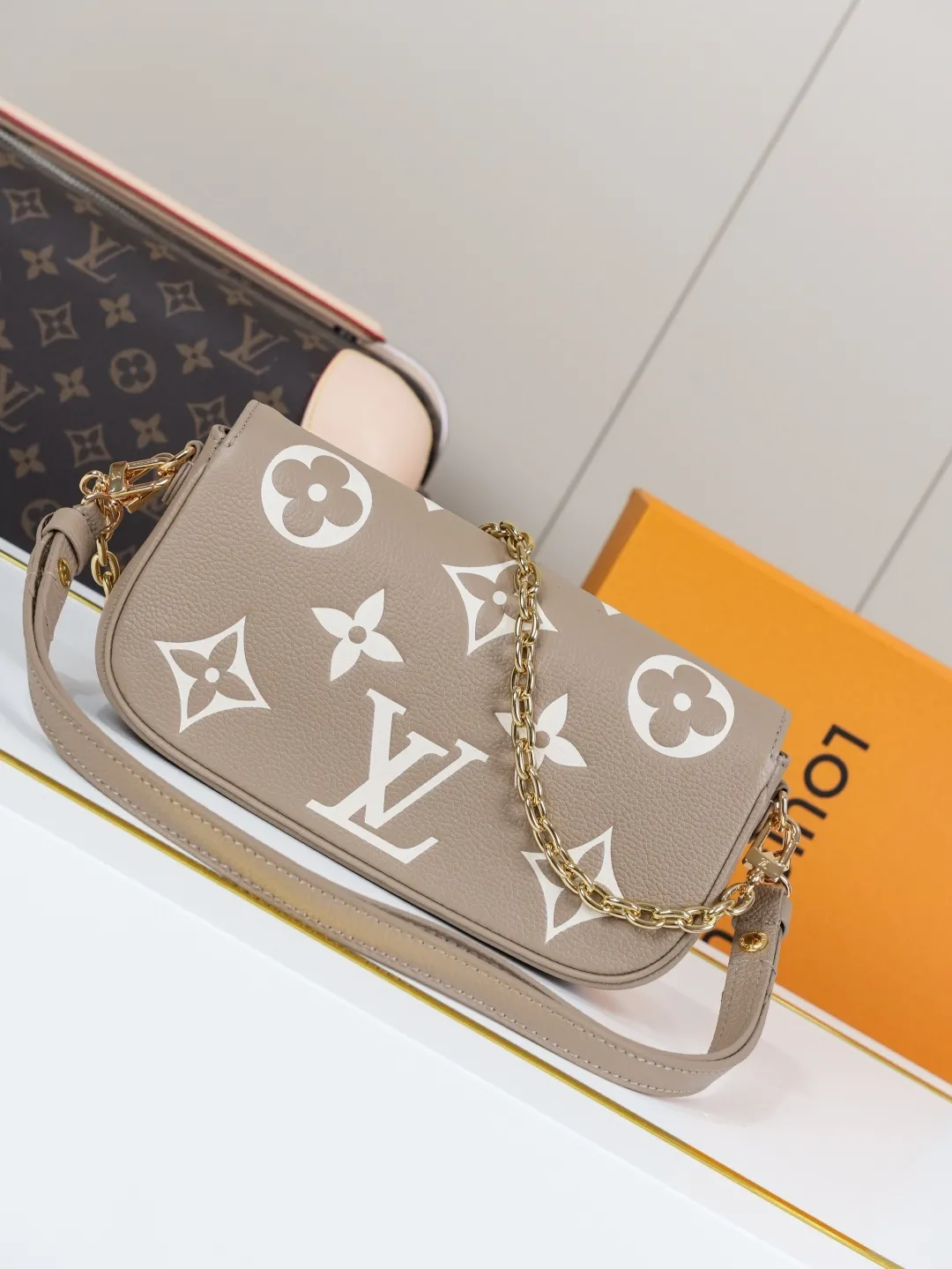Louis Vuitton Wallet On Chain Ivy M82211 - Image 5