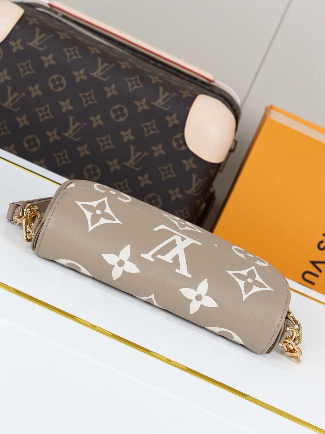Louis Vuitton Wallet On Chain Ivy M82211 - Image 6