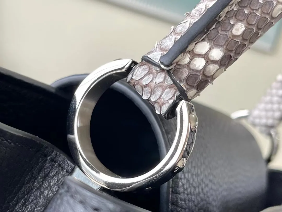 Louis Vuitton Capucines BB N92040 - 图片 8