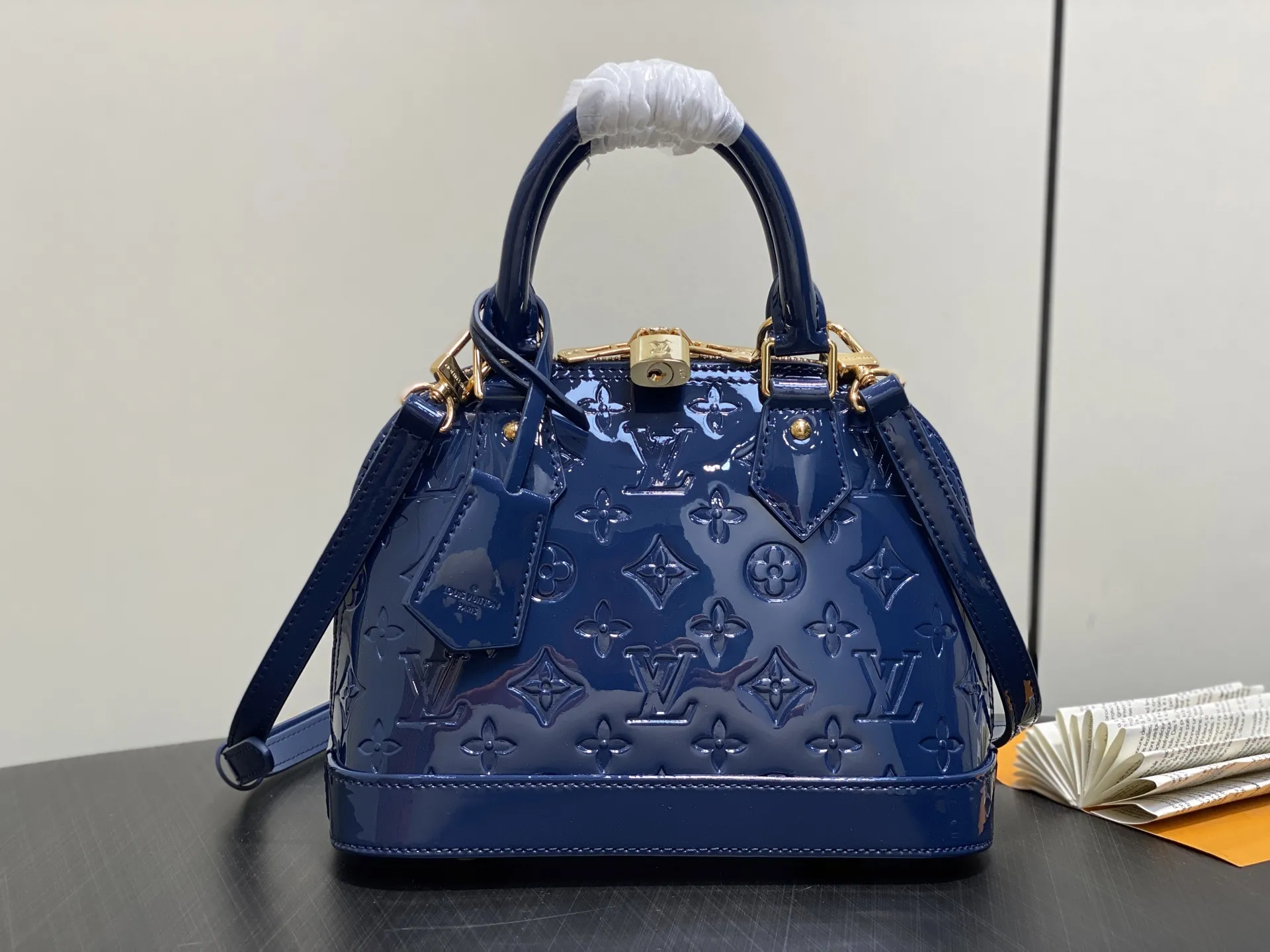 Louis Vuitton Alma BB M13169 - 图片 3