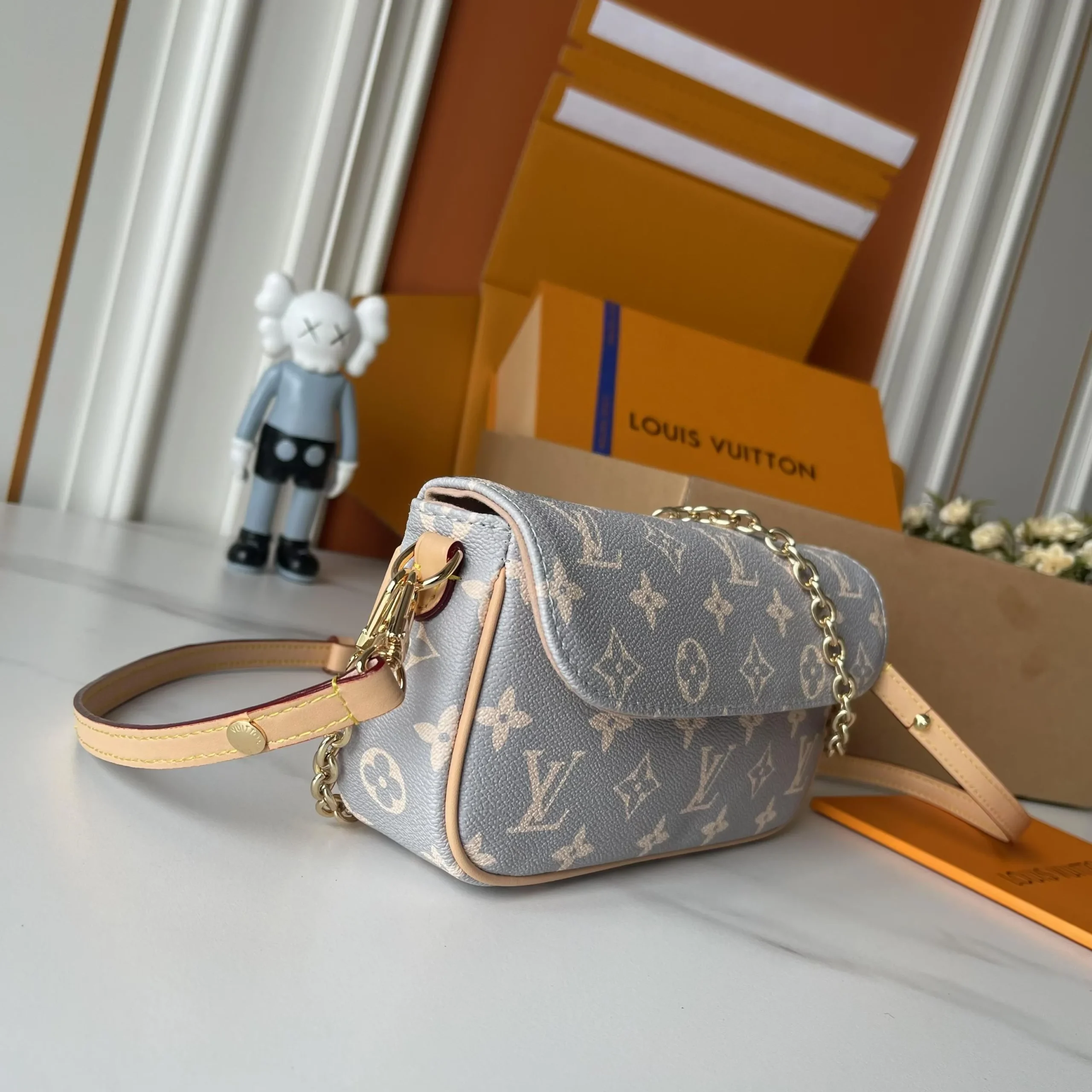 Louis Vuitton Wallet On Chain Ivy M12778 - Image 5