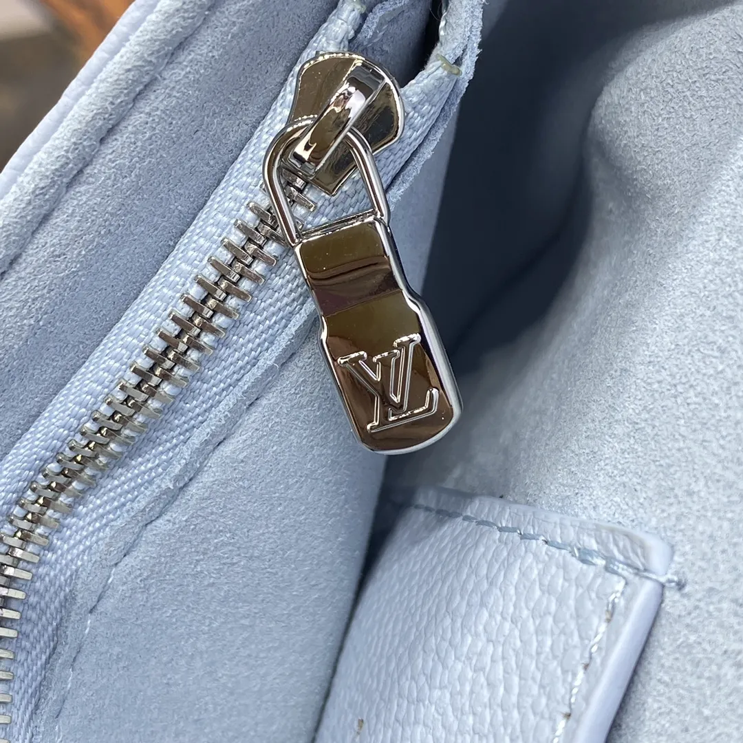 Louis Vuitton Wallet On Chain Ivy M83637 - Image 6