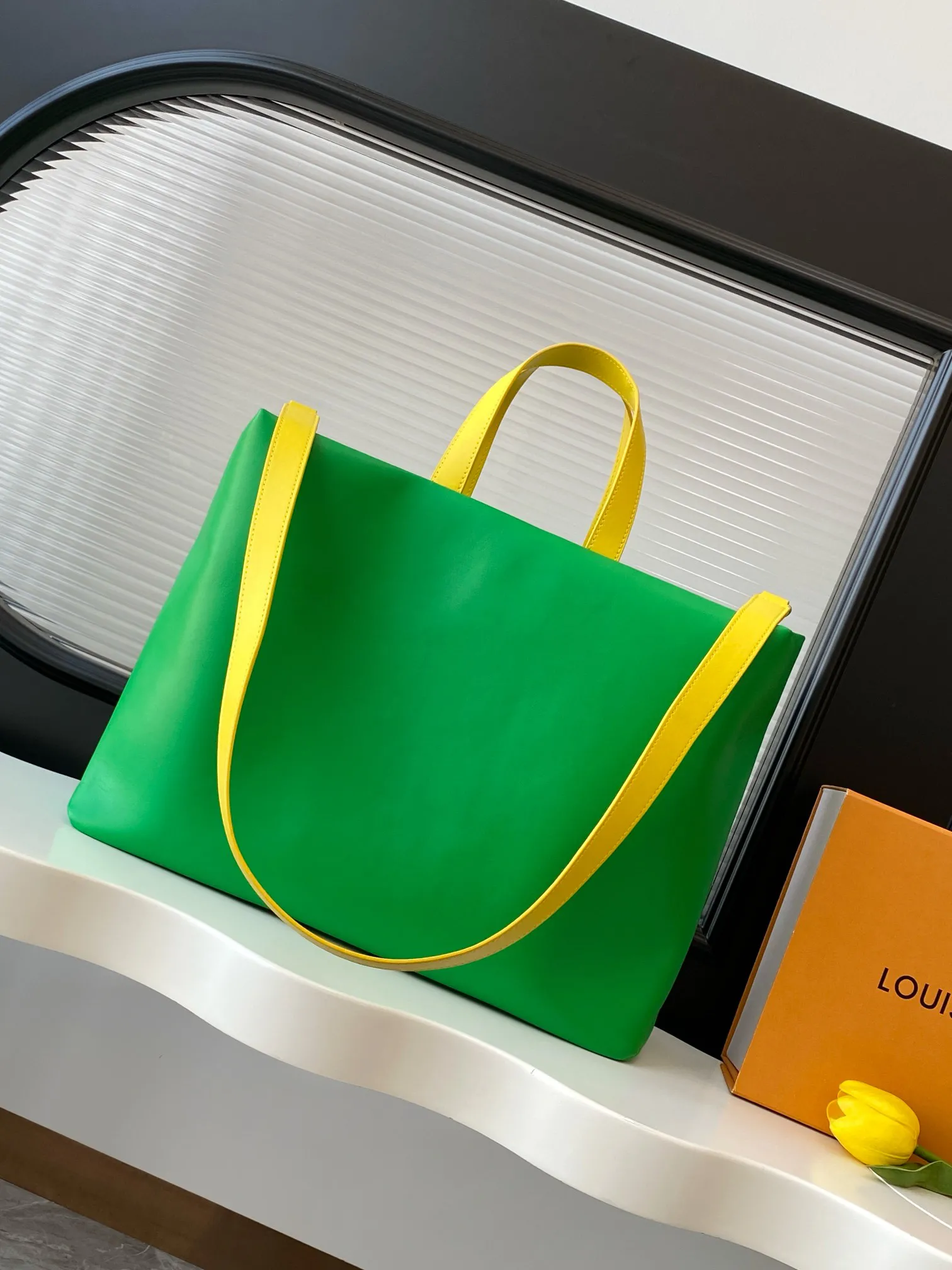 Louis Vuitton Shopper Tote MM M13982 - 图片 4