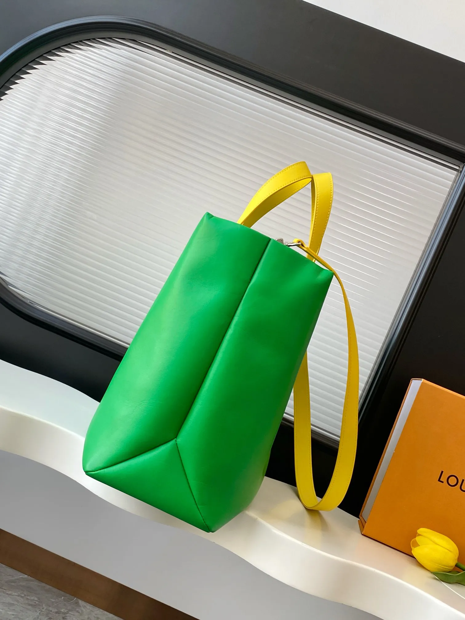 Louis Vuitton Shopper Tote MM M13982 - 图片 5