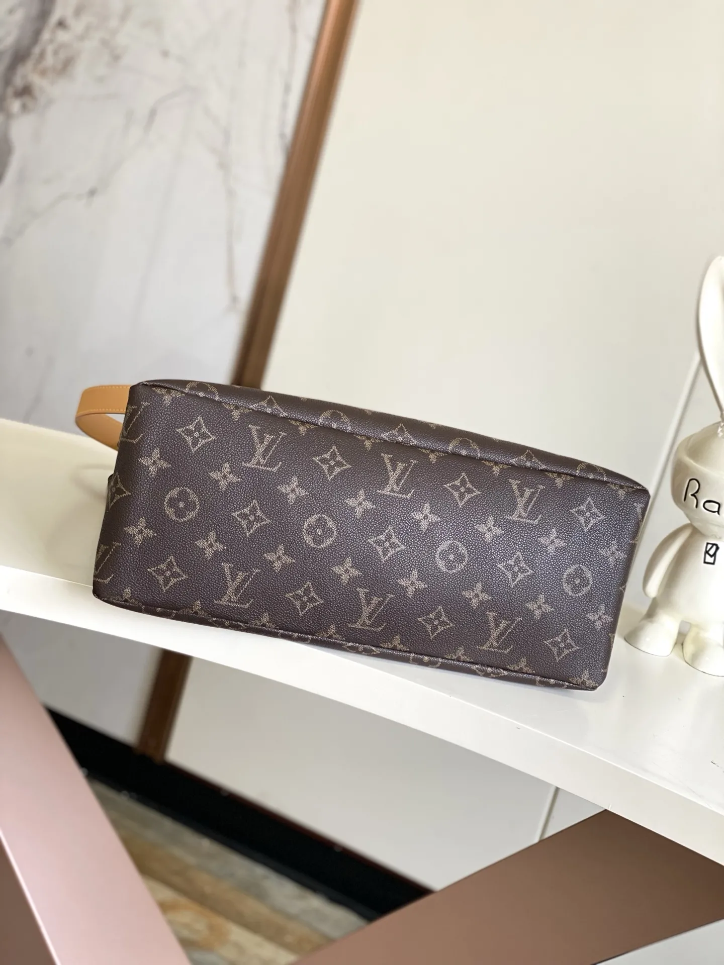 Louis Vuitton Shopper Tote MM M13928 - Image 5