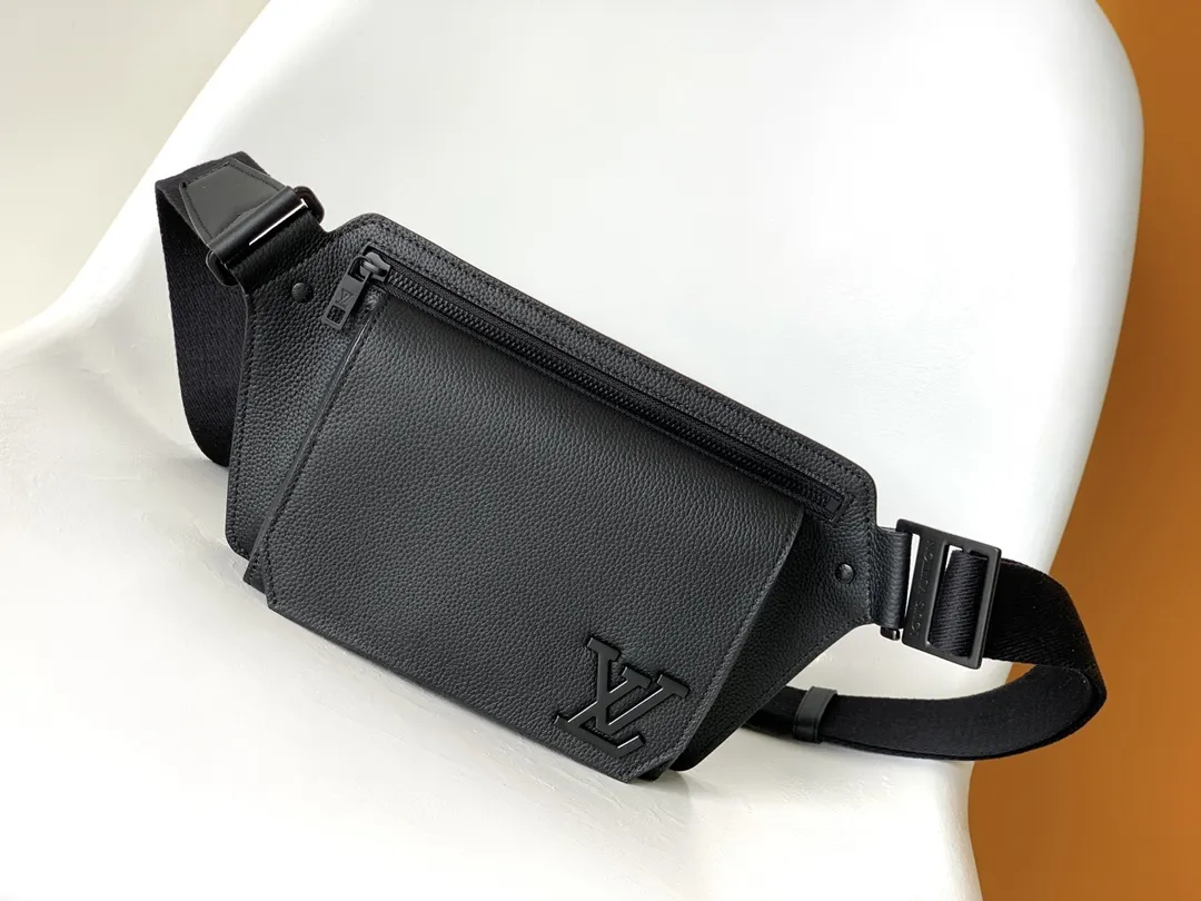 Alternative view of Louis Vuitton Takeoff Sling M57081