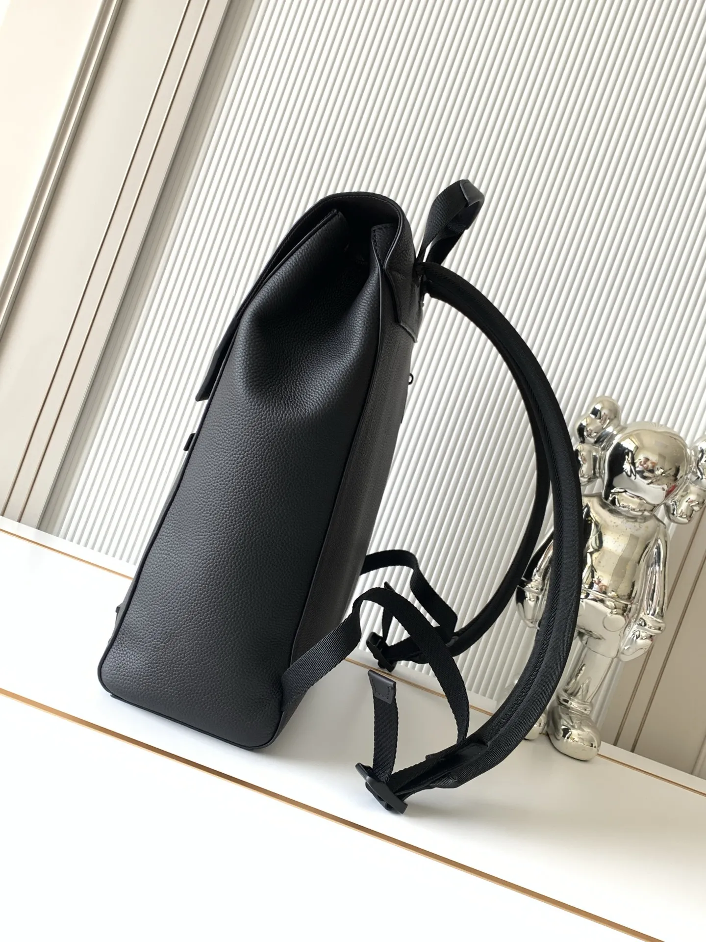 Louis Vuitton Fastline Backpack M21367 - Image 4