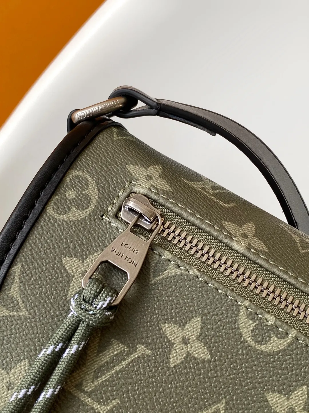Louis Vuitton Pulse Messenger M12625 - 图片 8